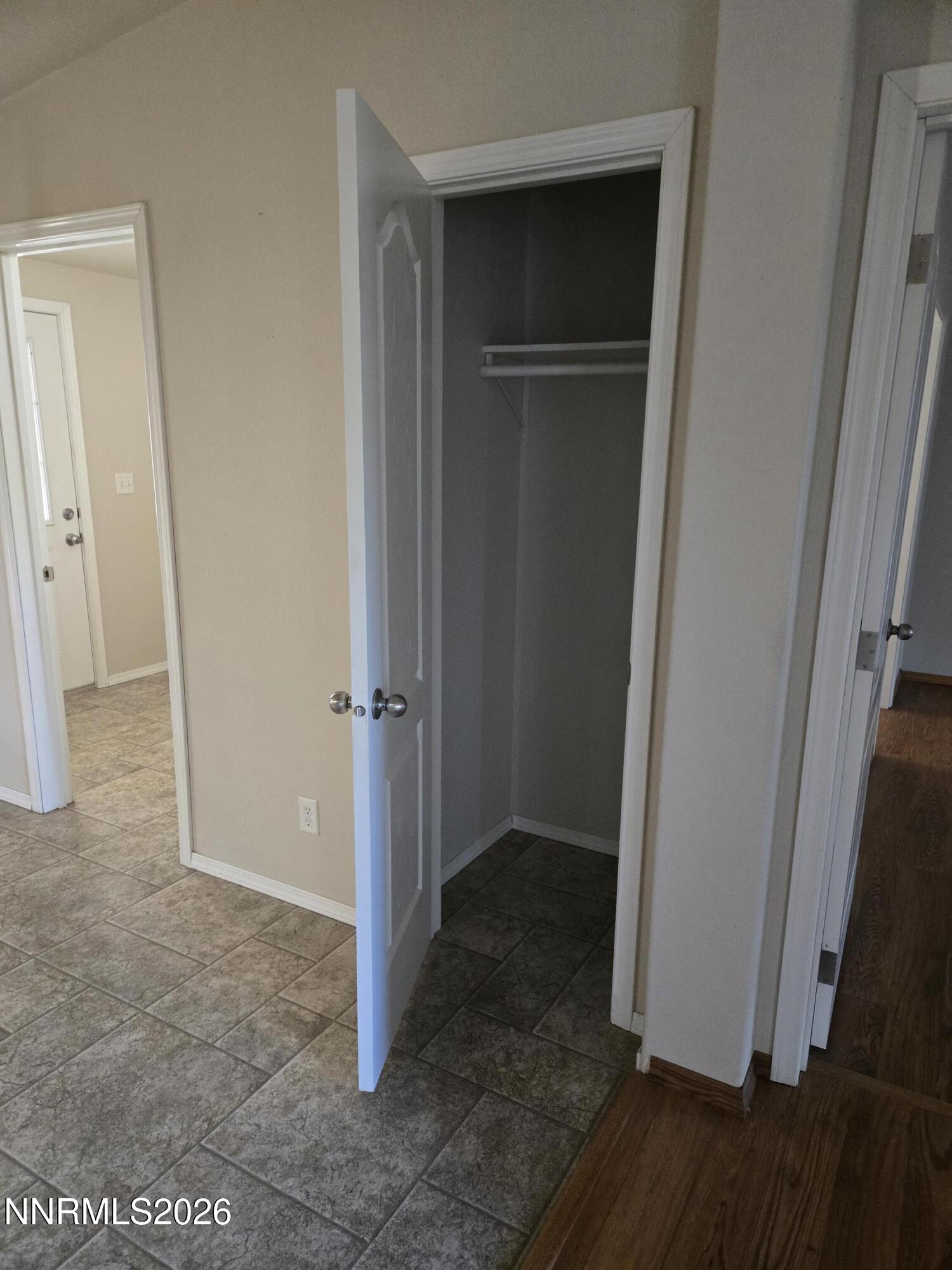 3840 Granite Way Property Photo 7