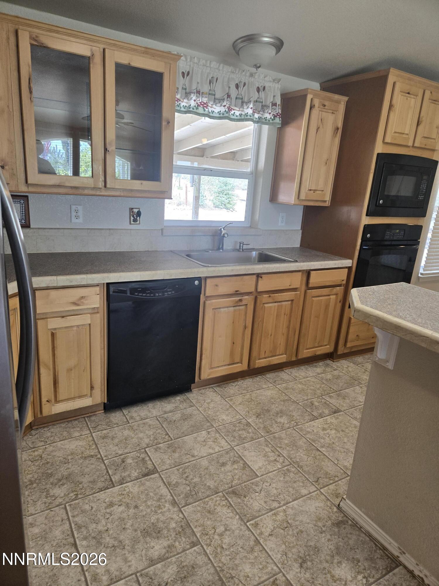 3840 Granite Way Property Photo 8