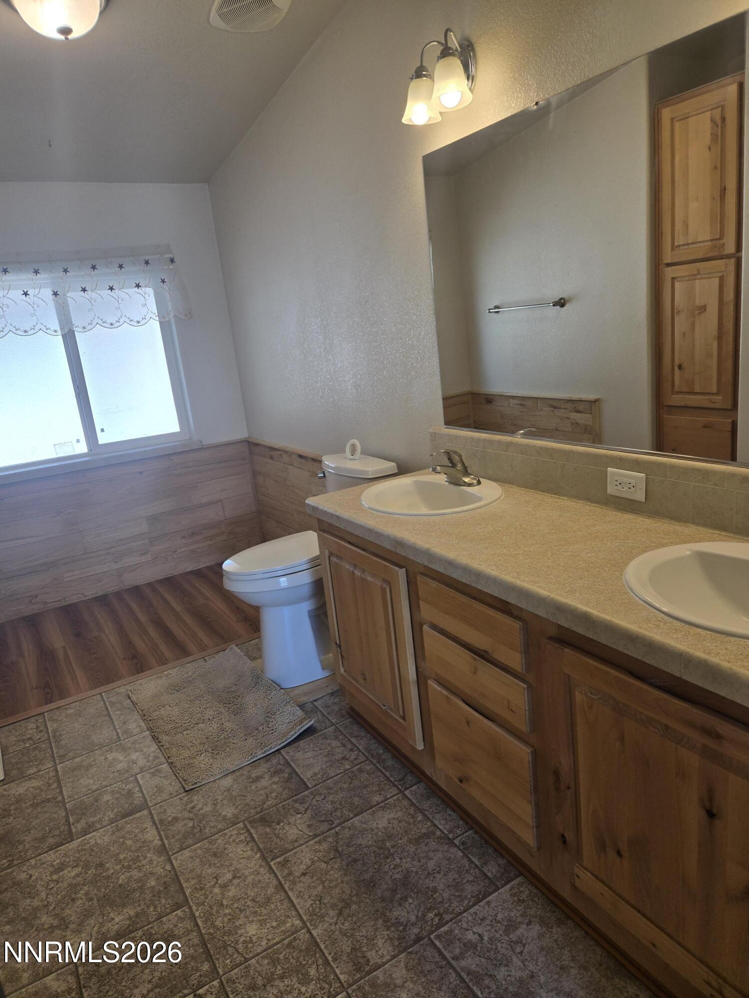 3840 Granite Way Property Photo 13