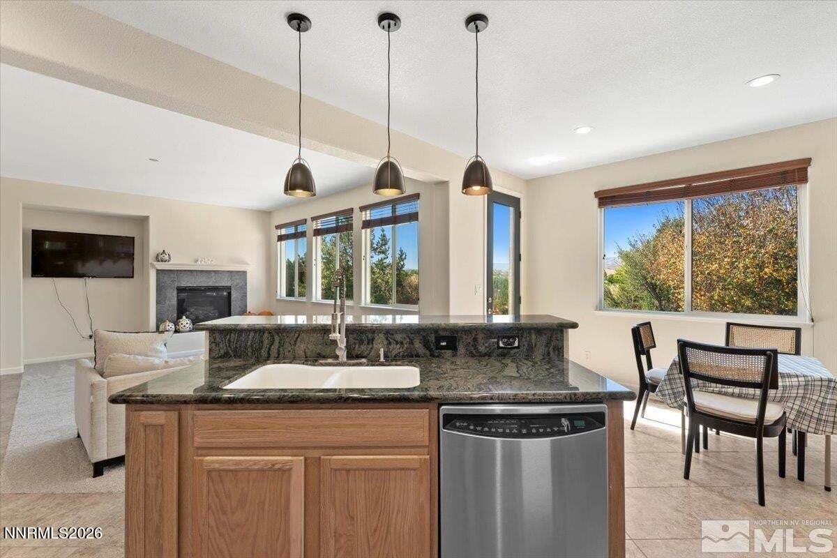 754 Grayhawk Drive Property Photo 9