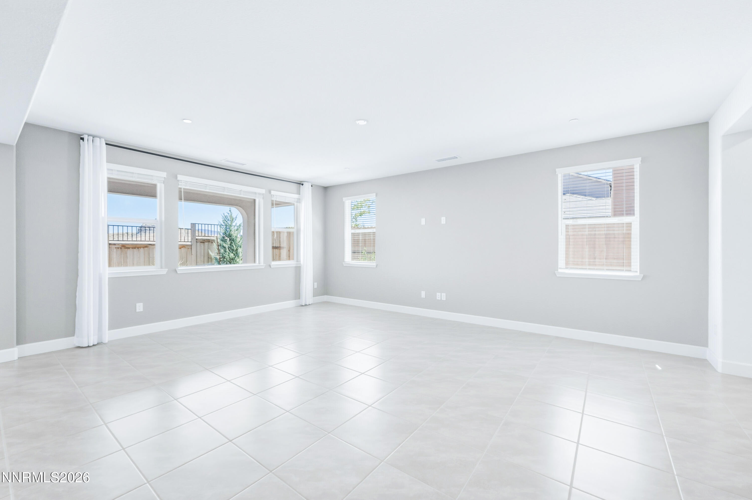 6782 Pilot Peak Court Property Photo 4