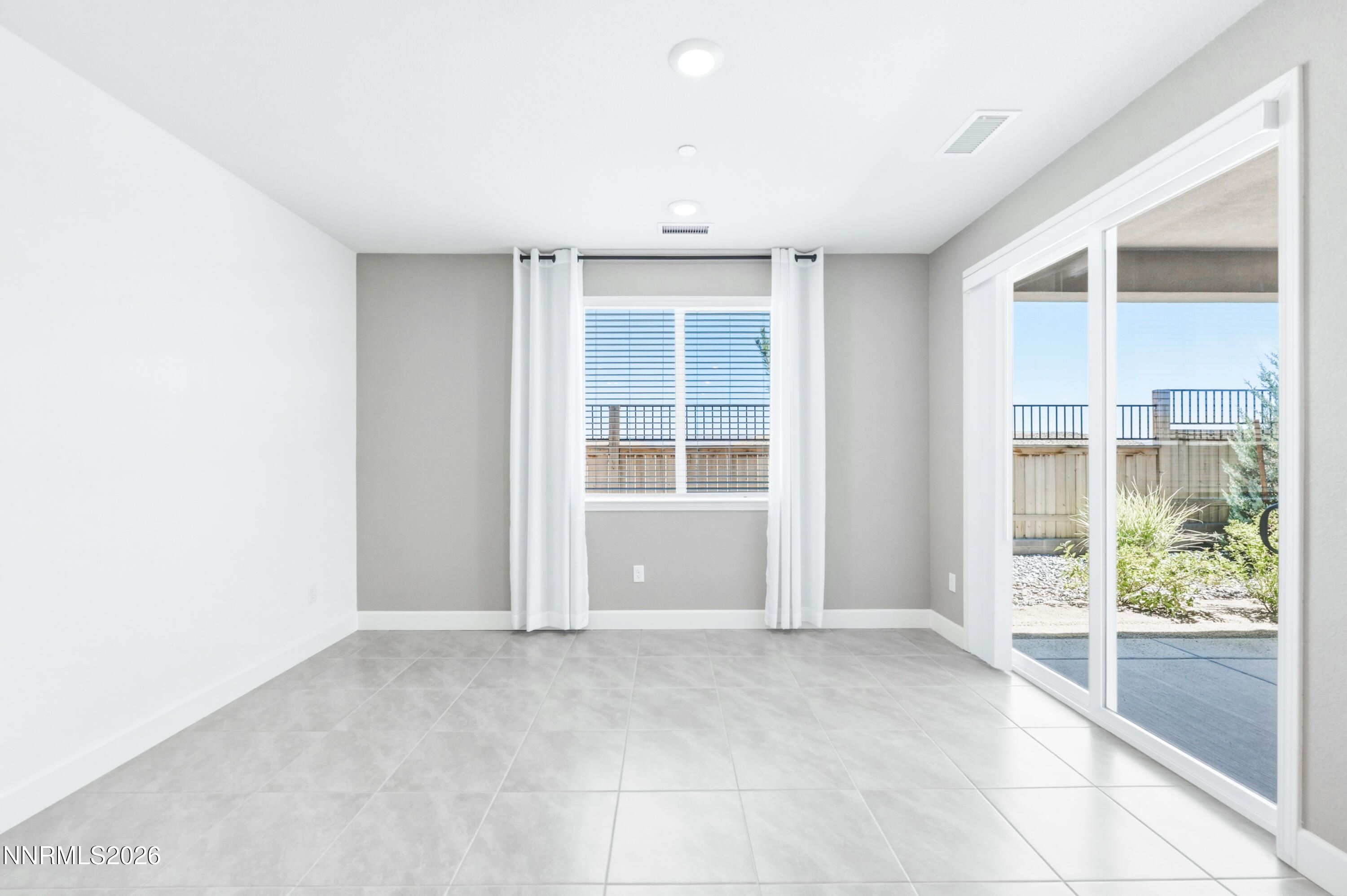 6782 Pilot Peak Court Property Photo 8
