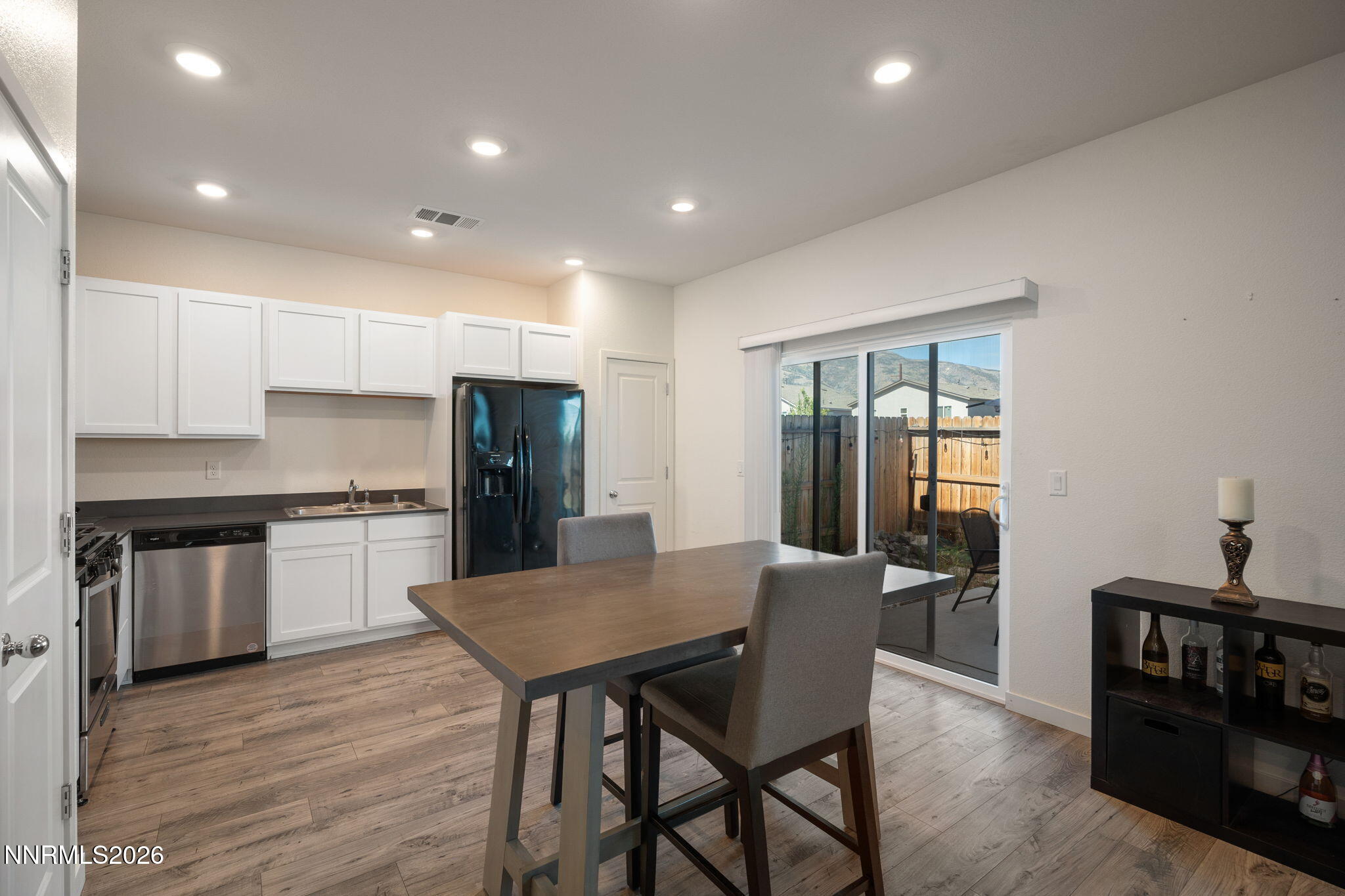 8855 Sky Wind Road Property Photo 4
