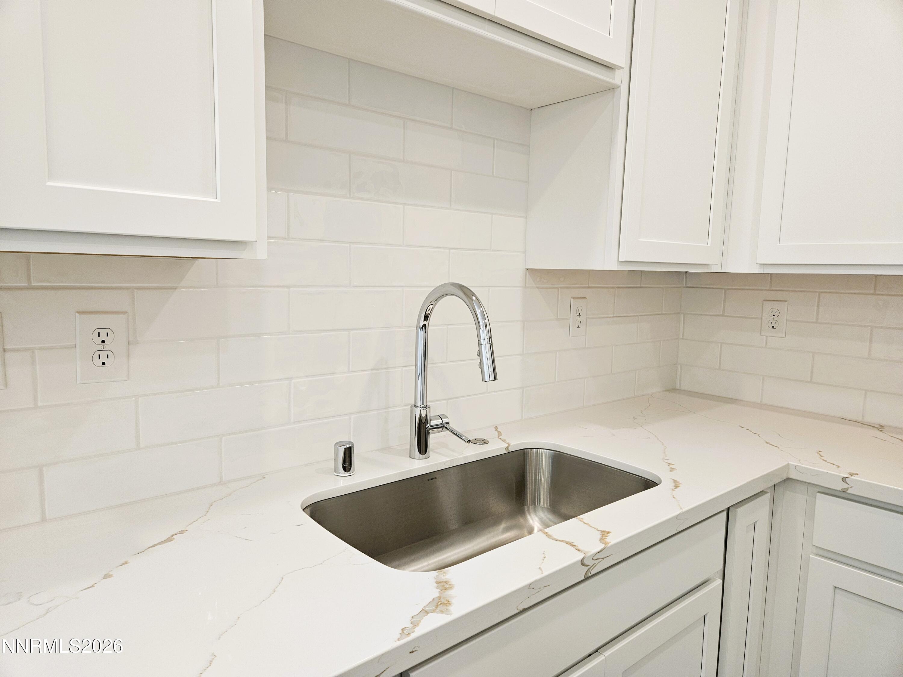 420 Prosecco Way Property Photo 7