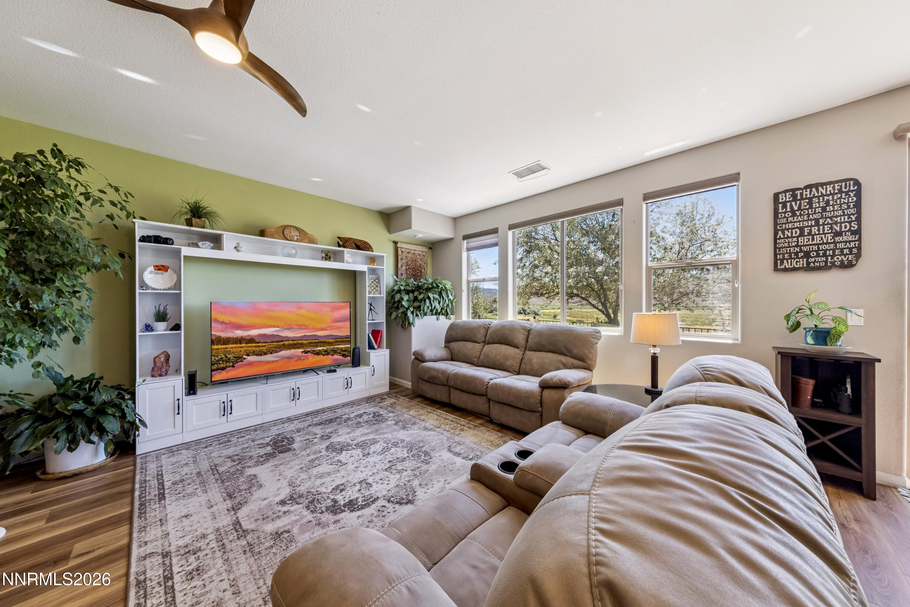 3575 Long Drive Property Photo 6