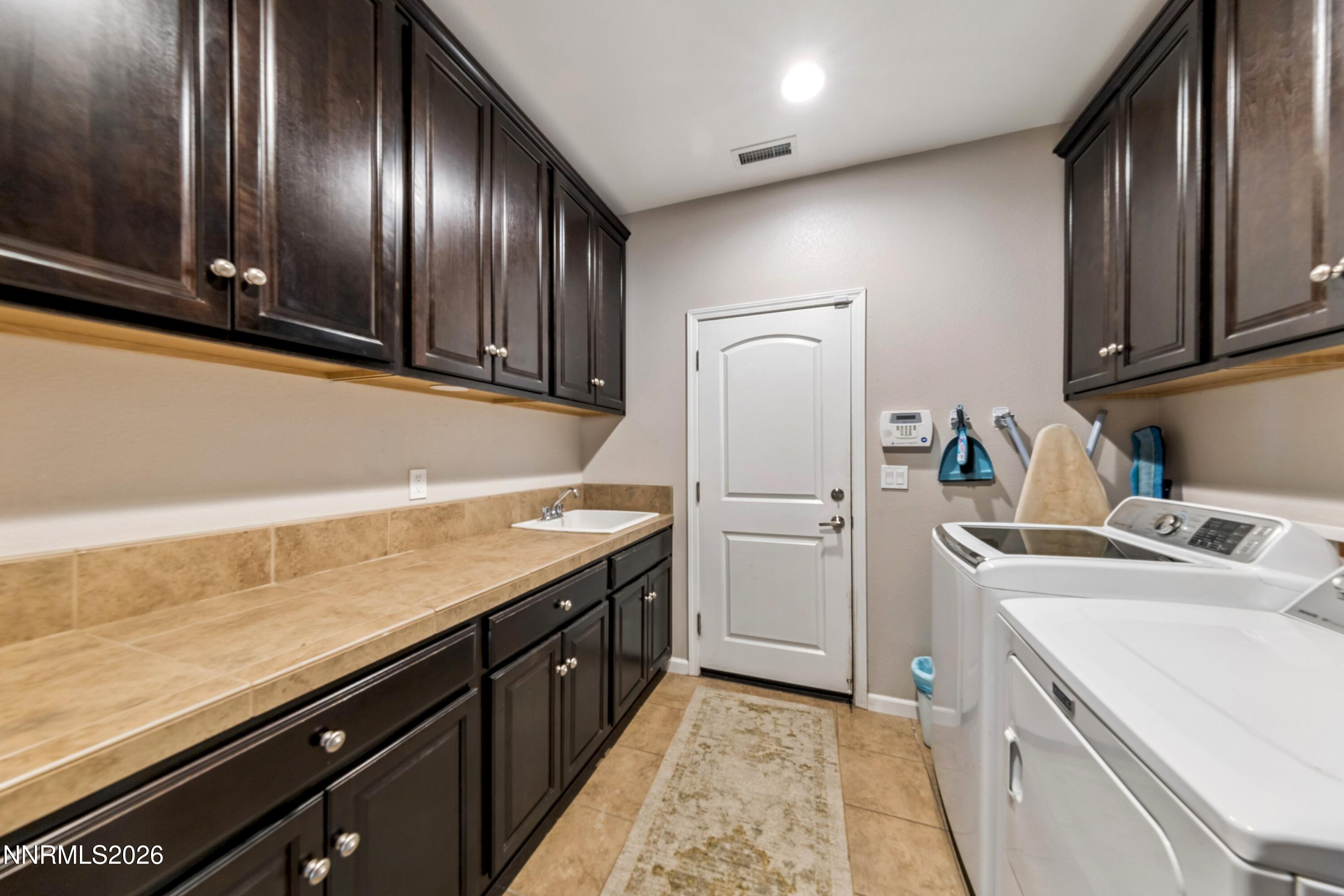 3575 Long Drive Property Photo 21