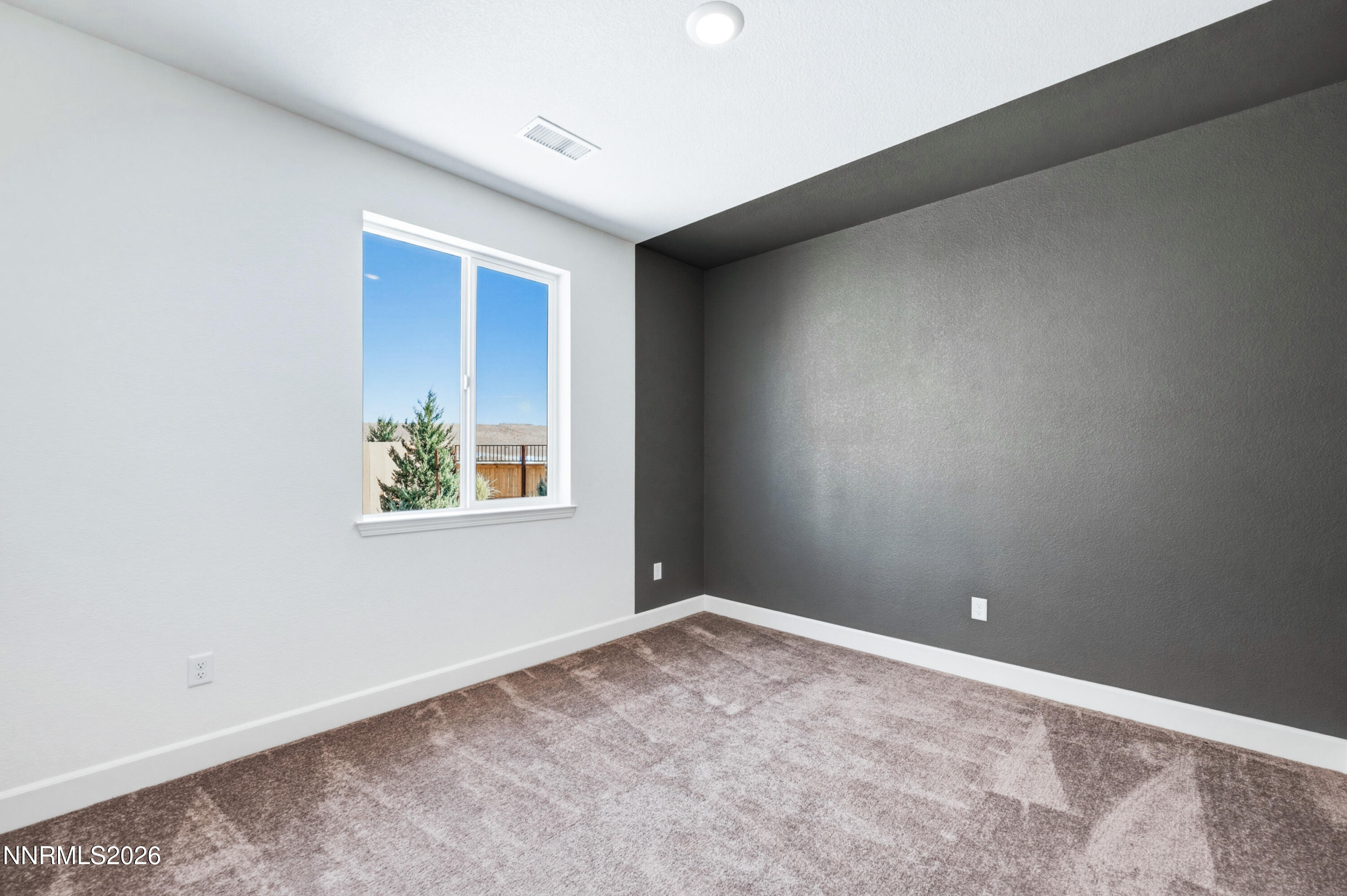 6752 Pilot Peak Court Property Photo 11