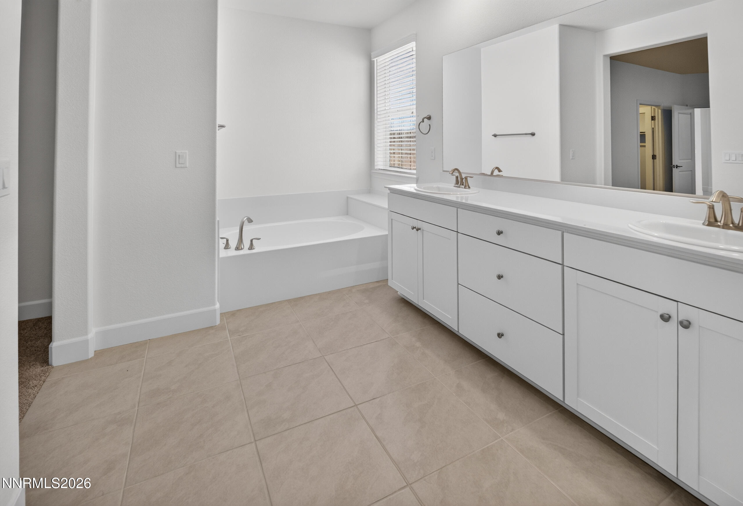 1429 Pickaxe Street Property Photo 8
