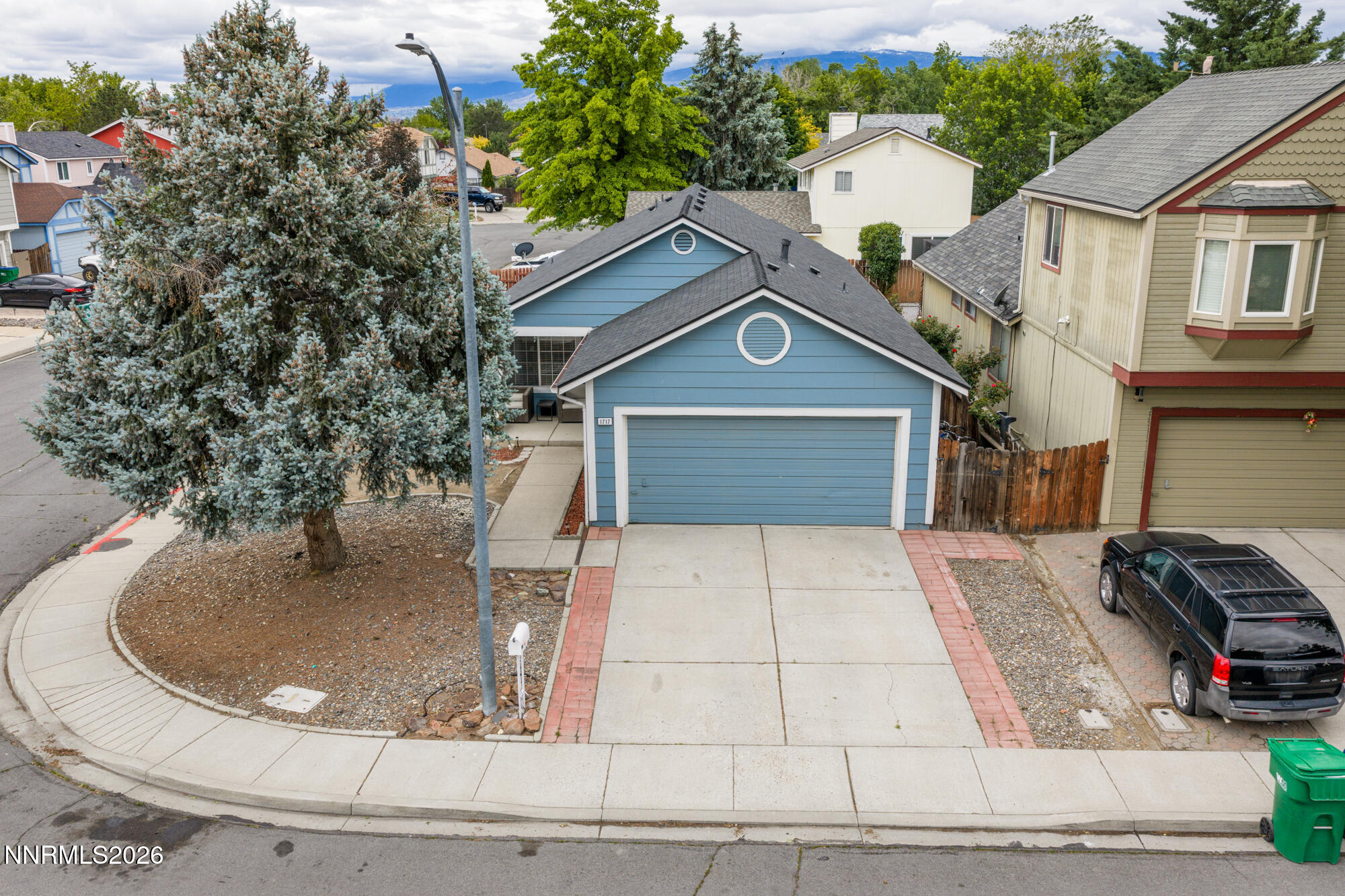 1717 Bluehaven Drive Property Photo 1