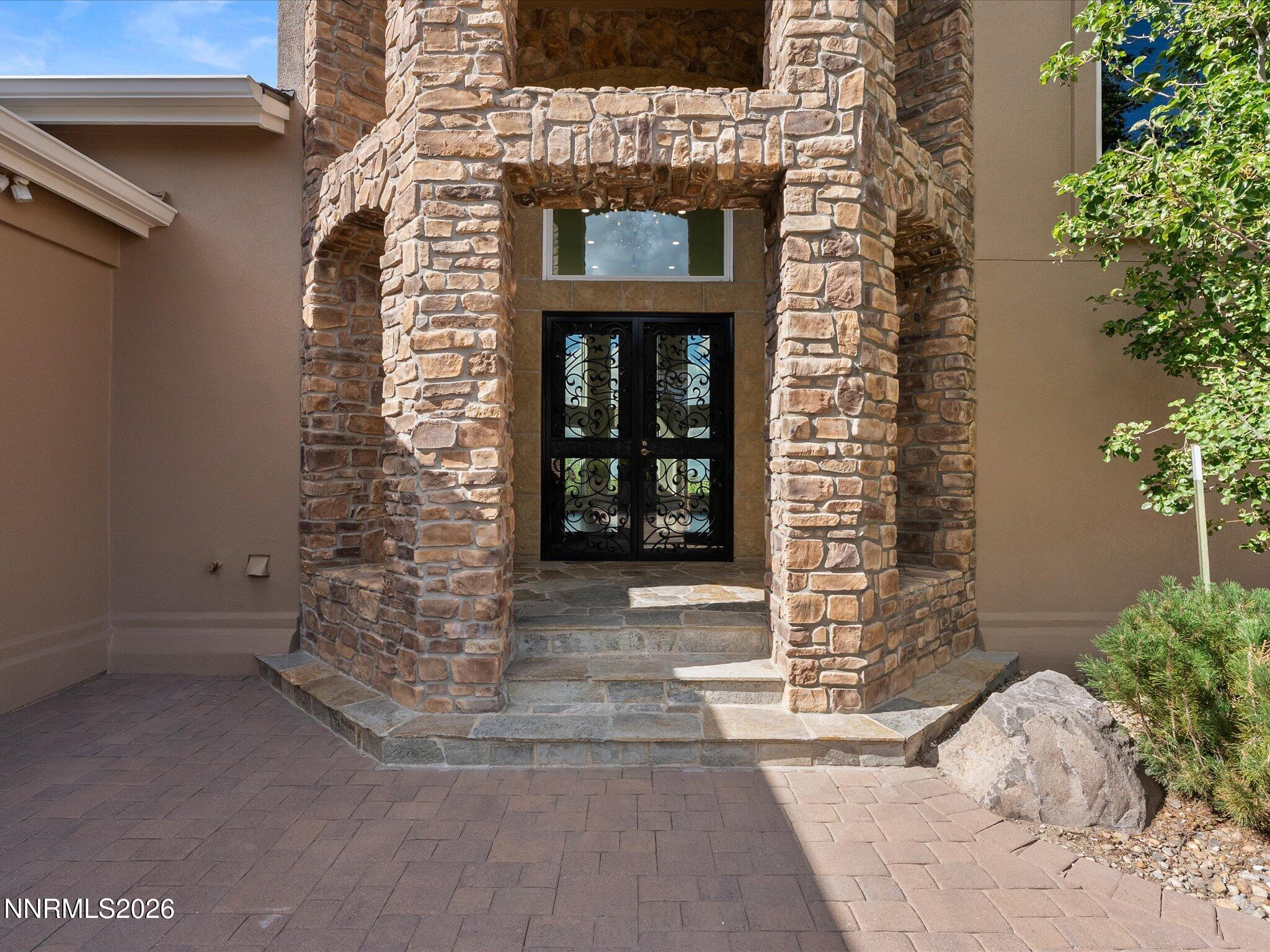 4040 Odile Court Property Photo 11