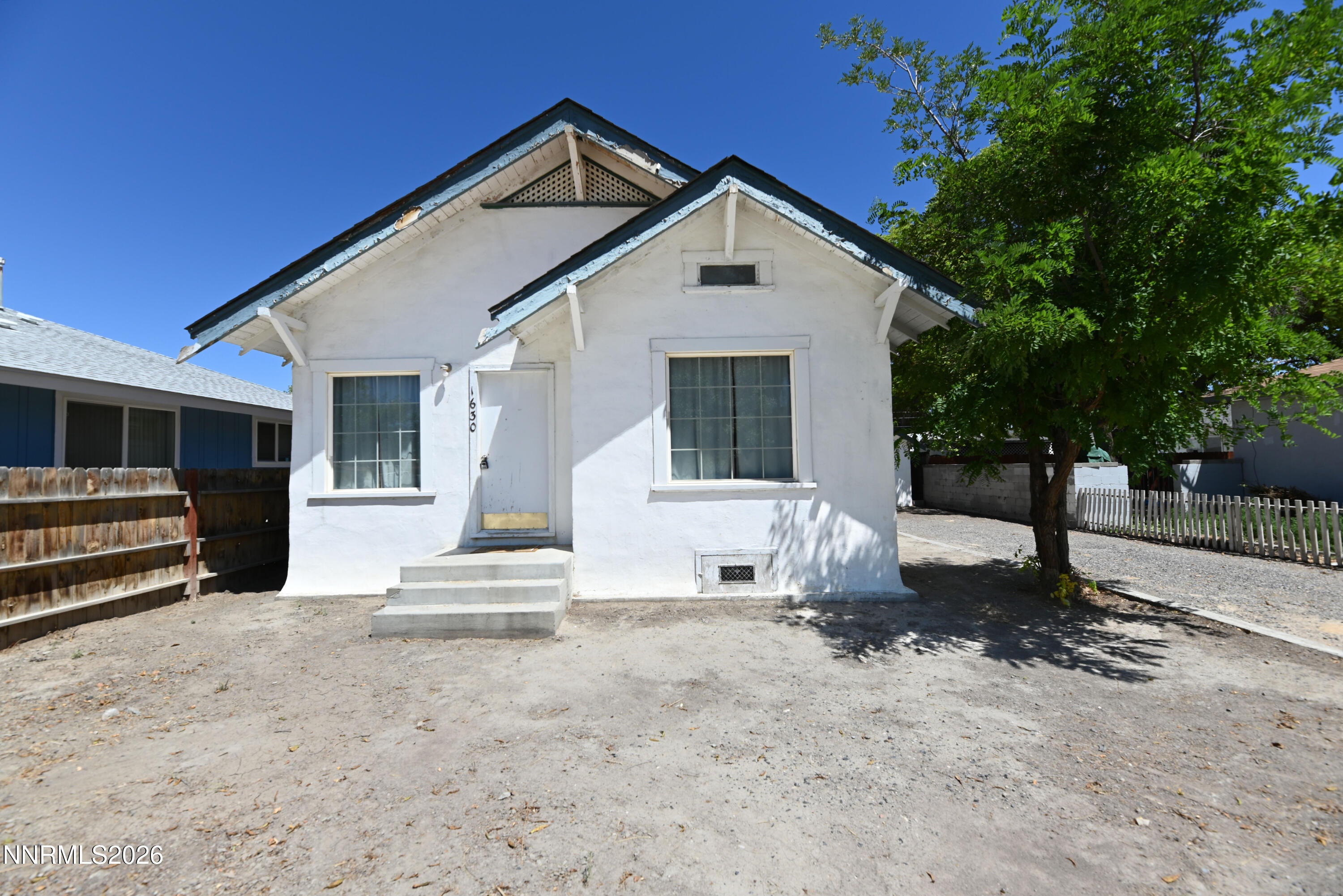 1630 Elmhurst Avenue Property Photo 1