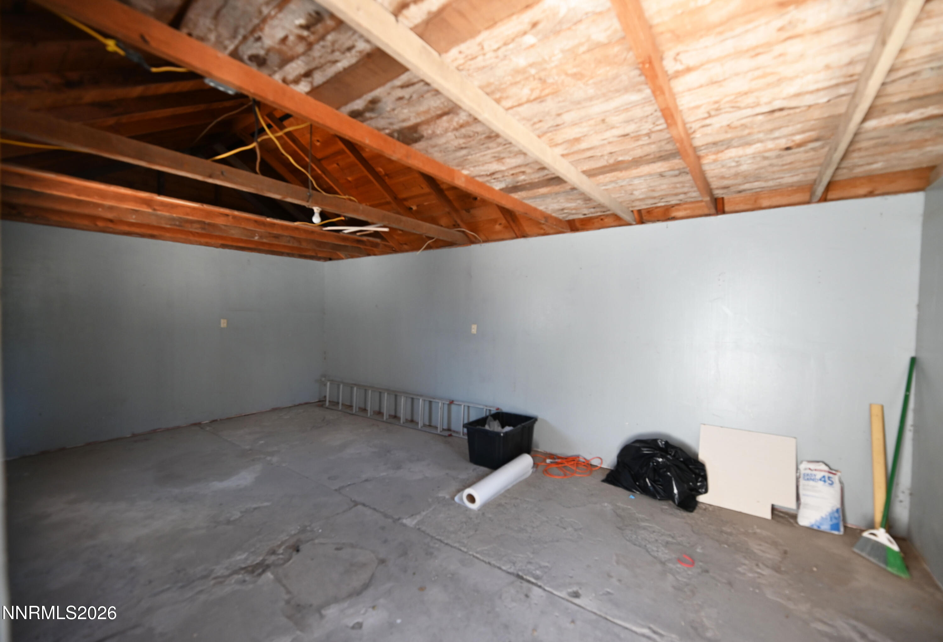 1630 Elmhurst Avenue Property Photo 5