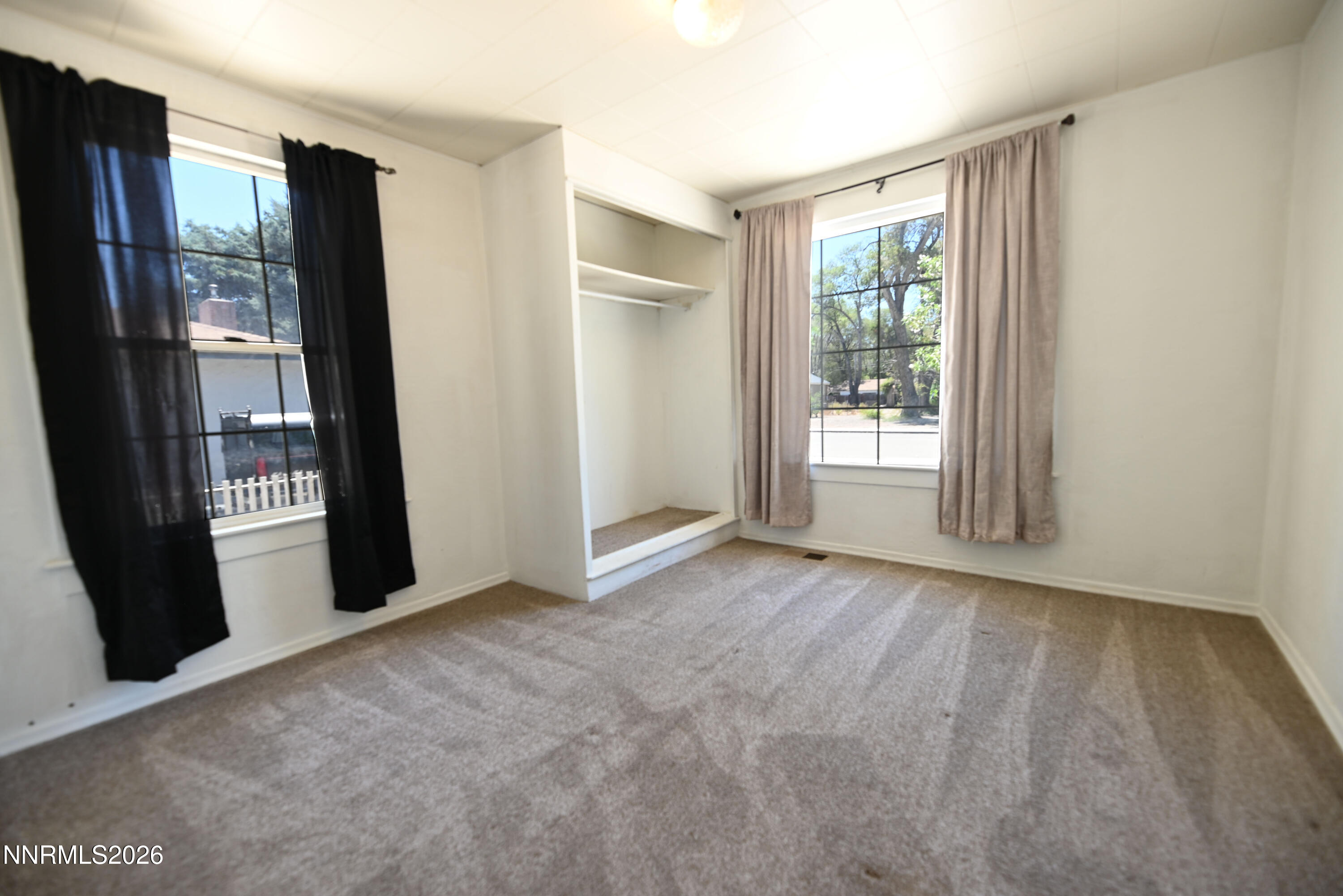 1630 Elmhurst Avenue Property Photo 8
