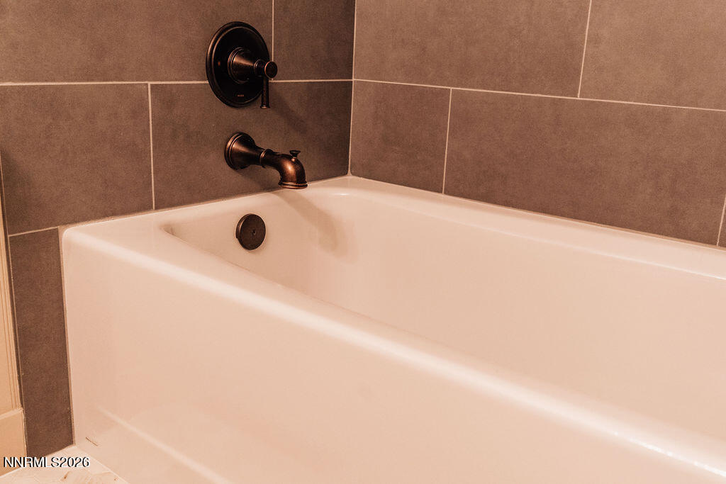 2395 Lexington Way Property Photo 26
