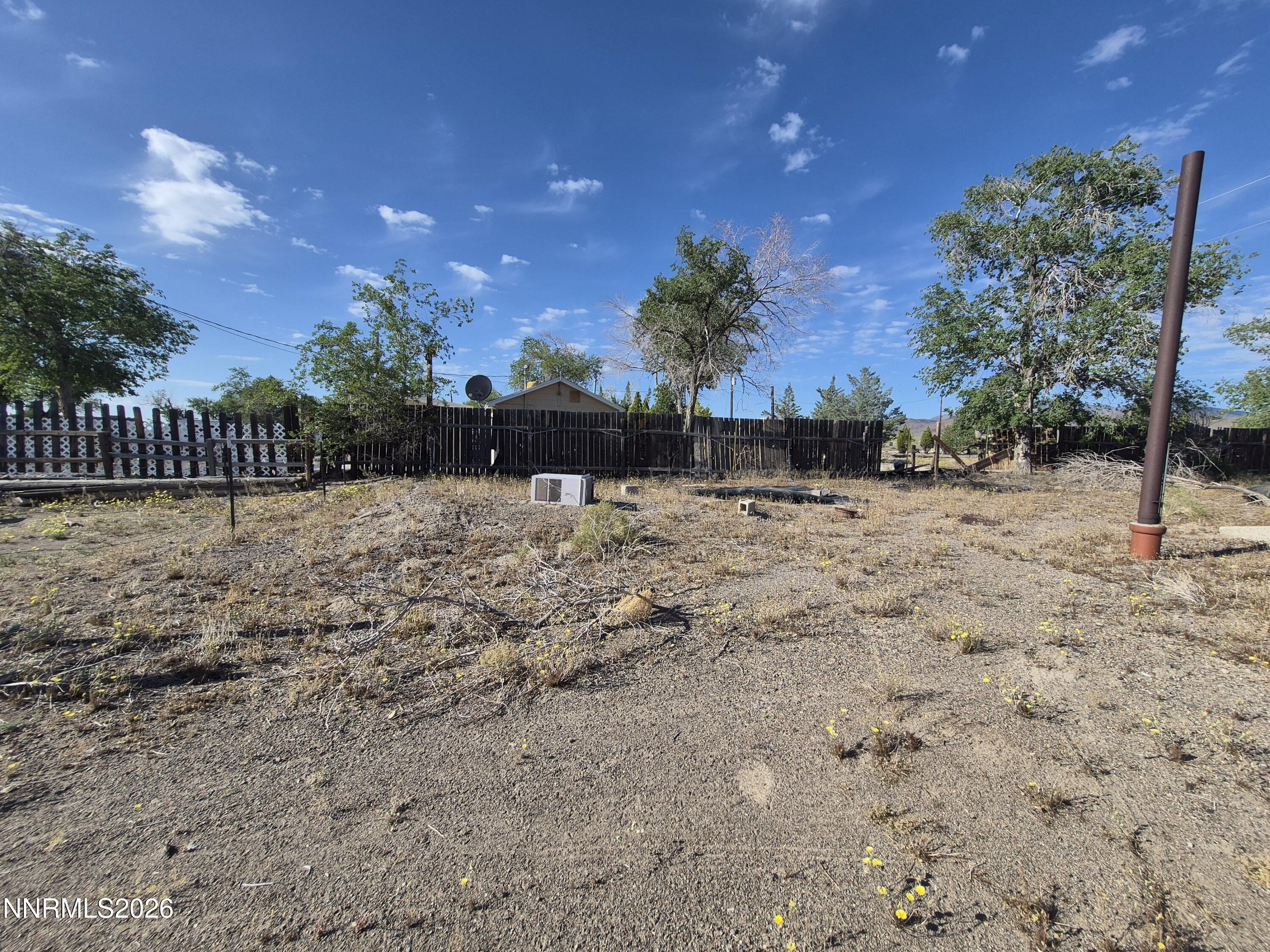 1423 Front Street Property Photo 4