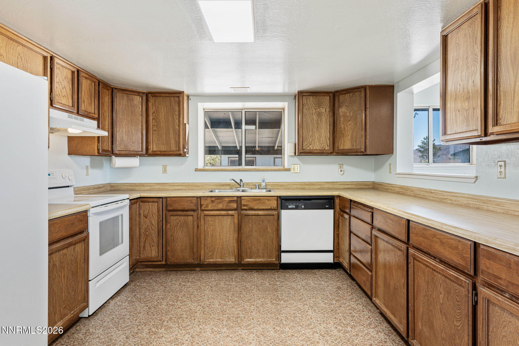9025 Iroquois Trail Property Photo 19