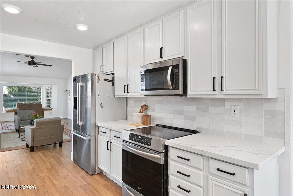 2400 Pileus Road Property Photo 6