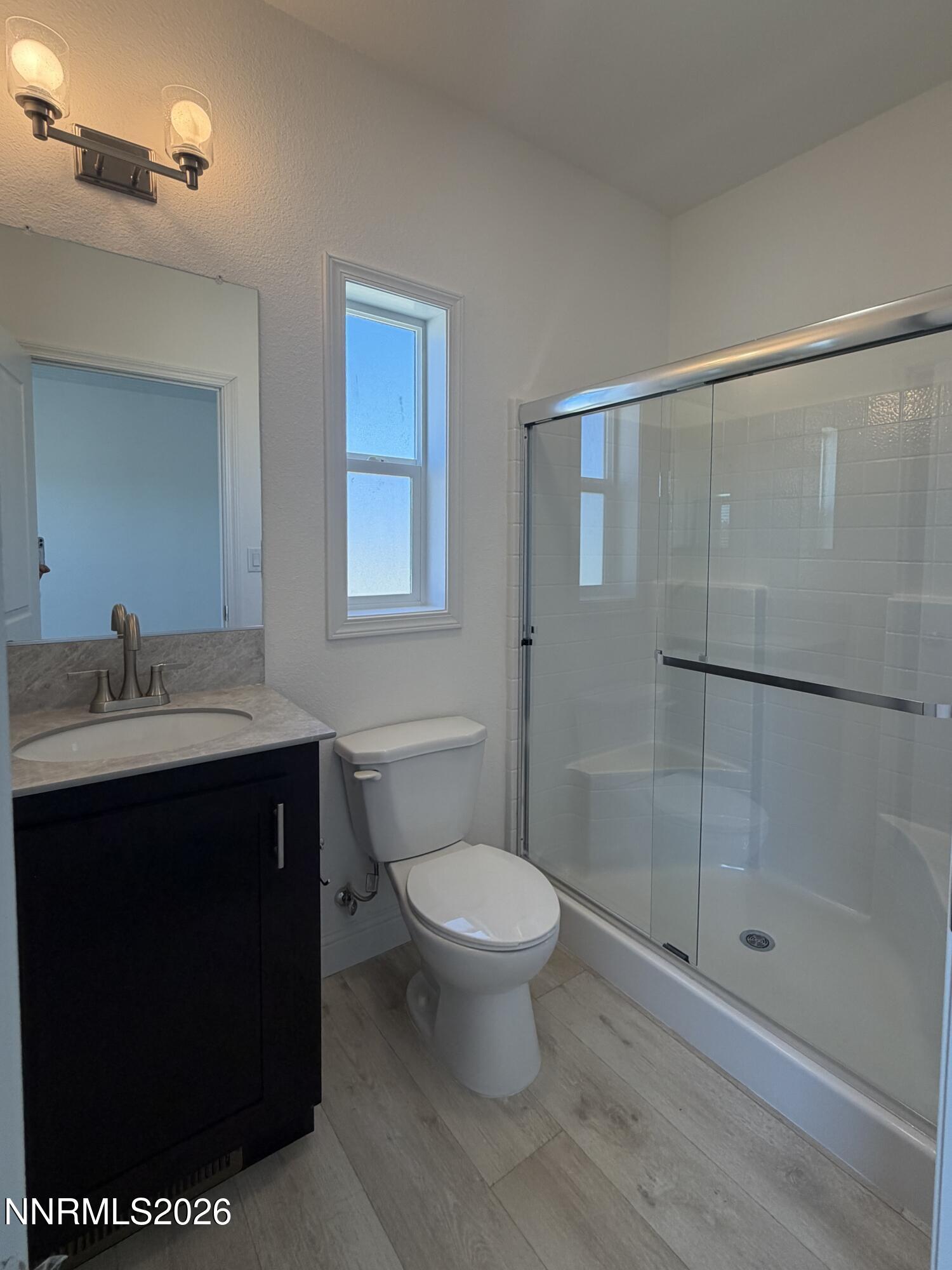5405 Desert Lane Property Photo 11