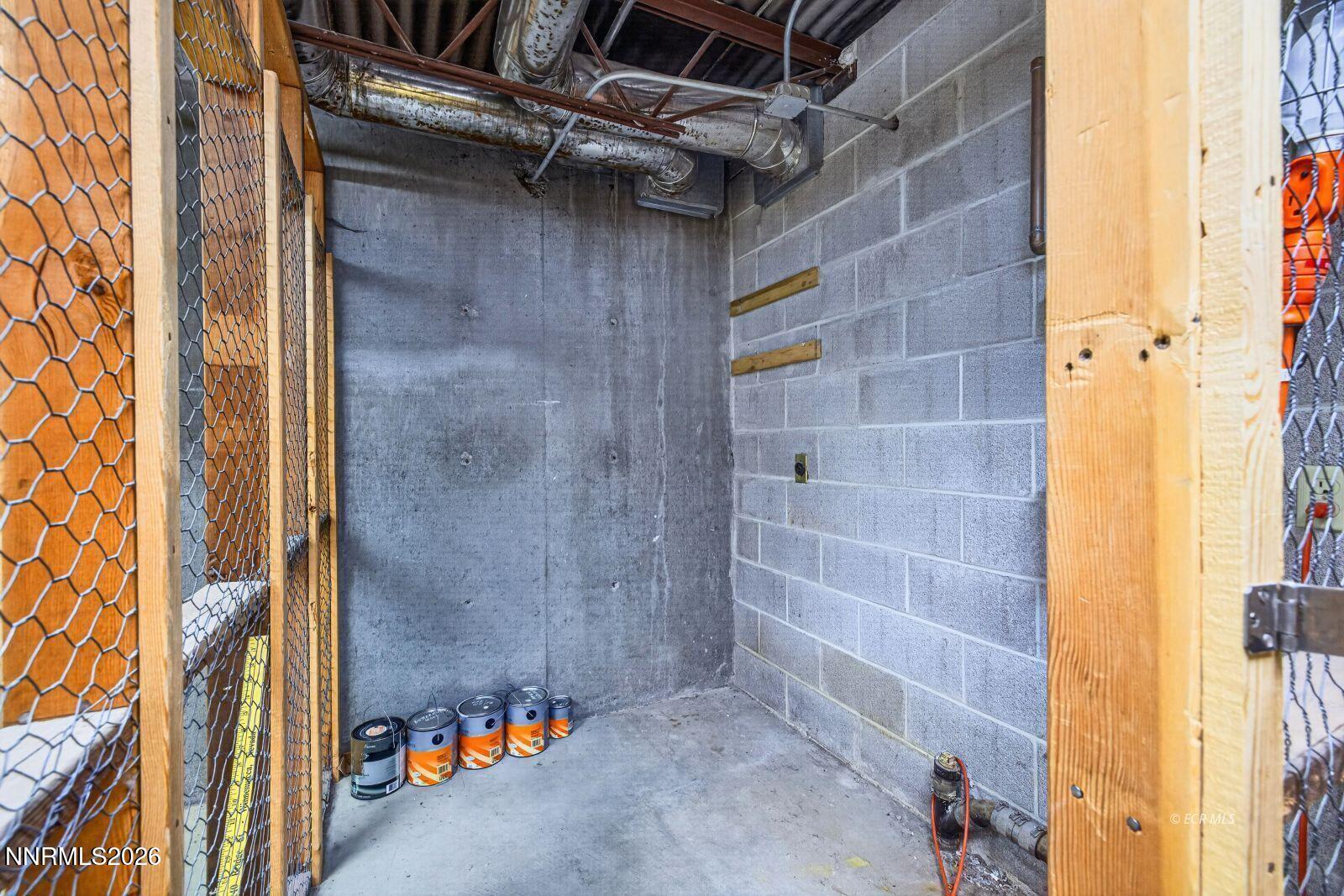 975 5th Street Property Photo 46