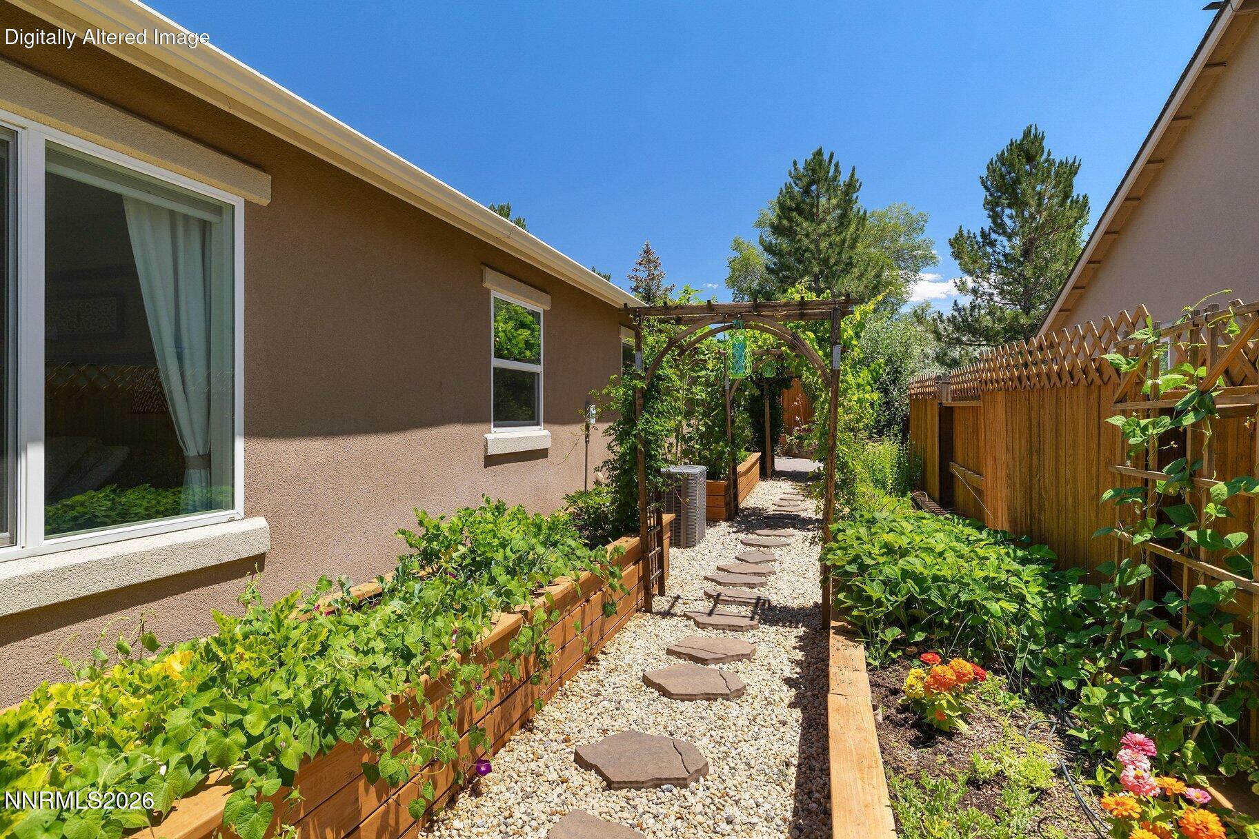 1538 Tule Peak Circle Property Photo 11