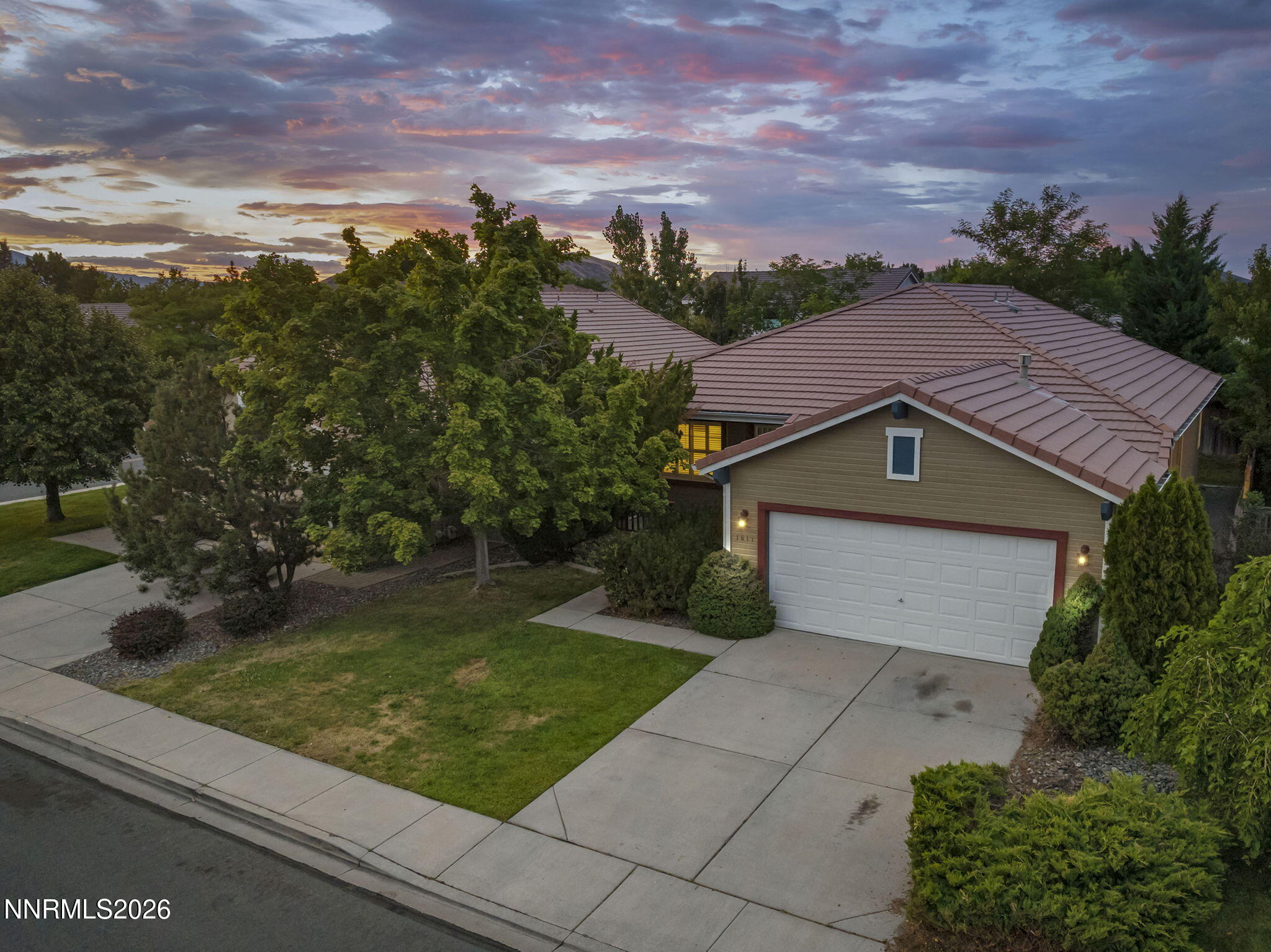 1611 Brentworth Way Property Photo 1