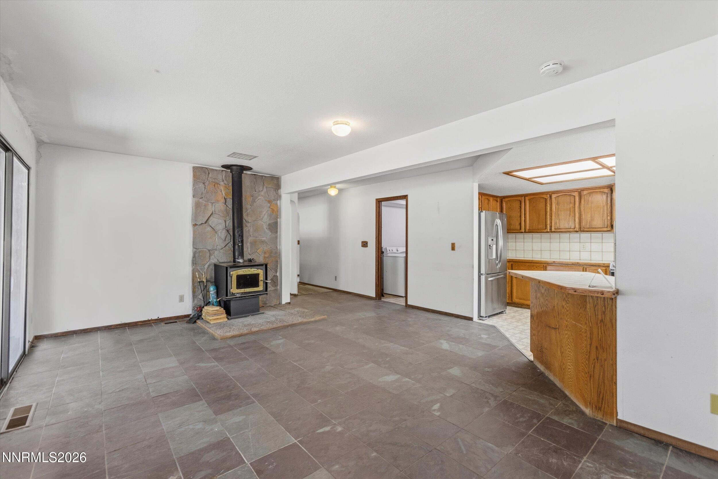 3684 Lakeview Road Property Photo 10