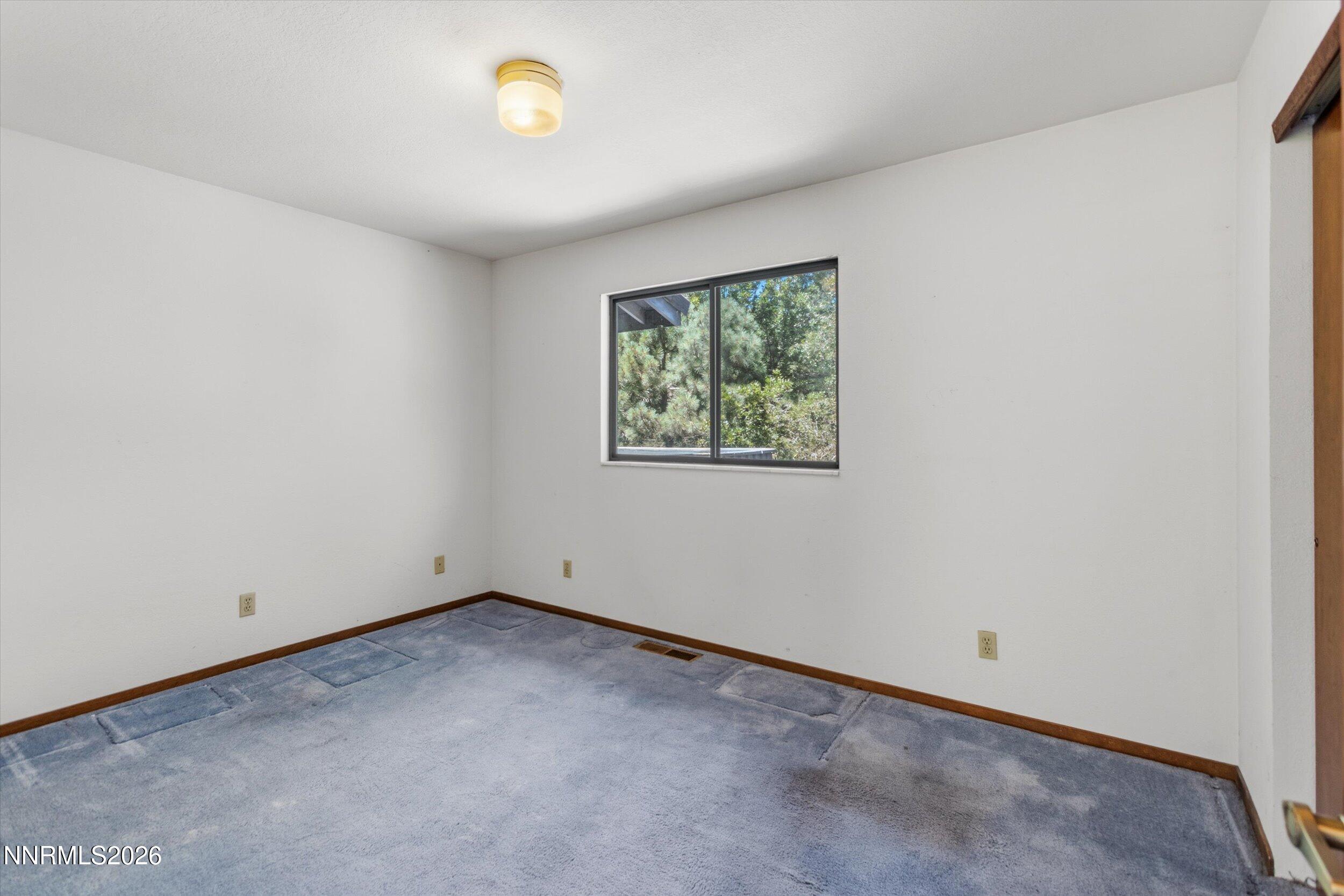3684 Lakeview Road Property Photo 18