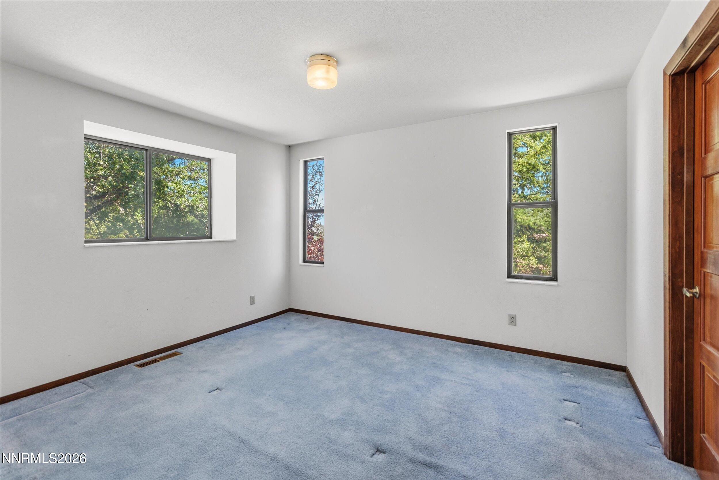 3684 Lakeview Road Property Photo 19