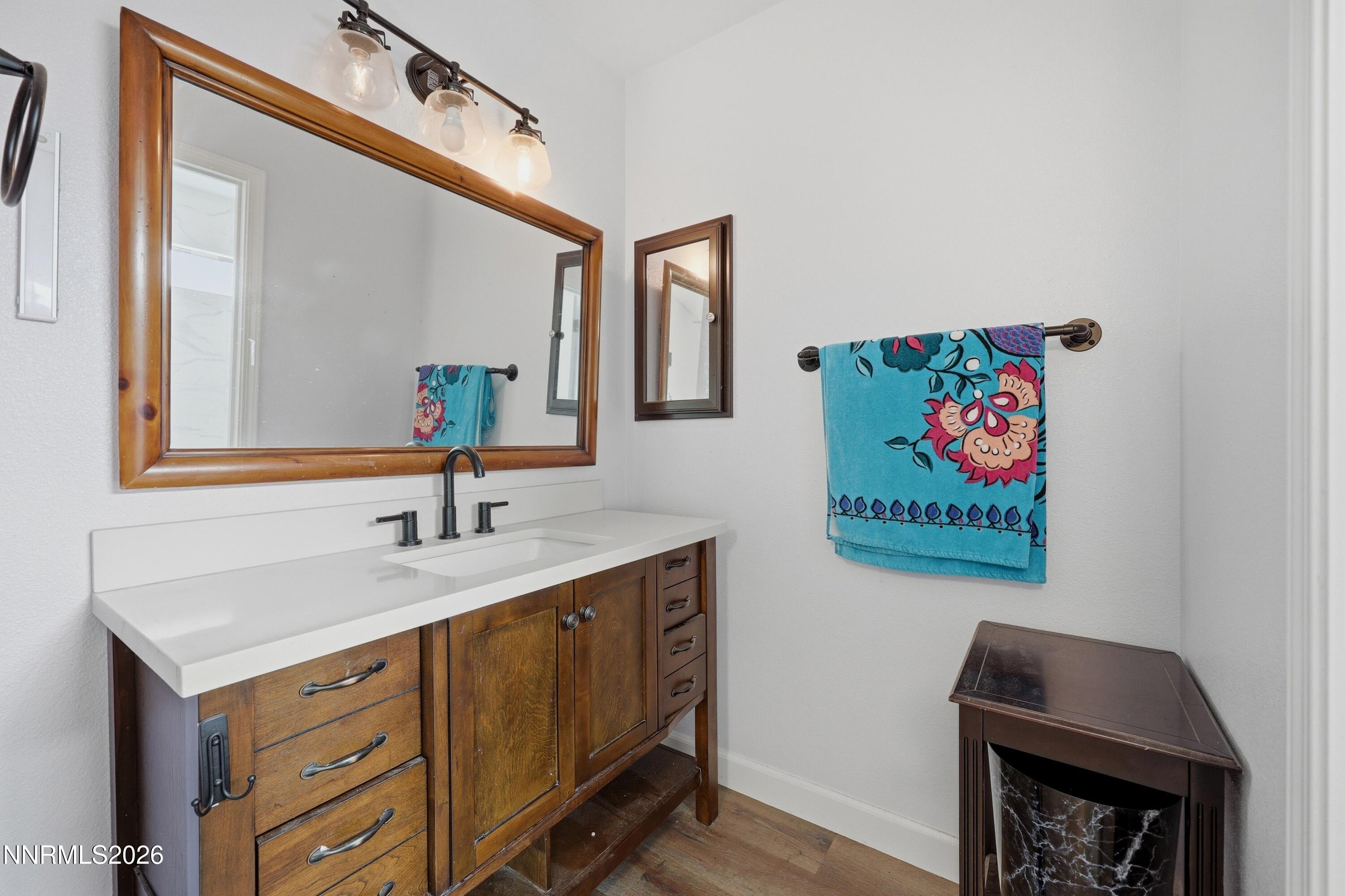 5840 Starcrest Avenue Property Photo 14