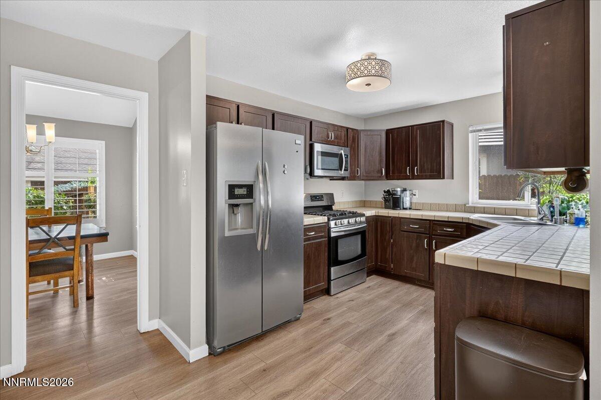 280 Edgewater Parkway Property Photo 10