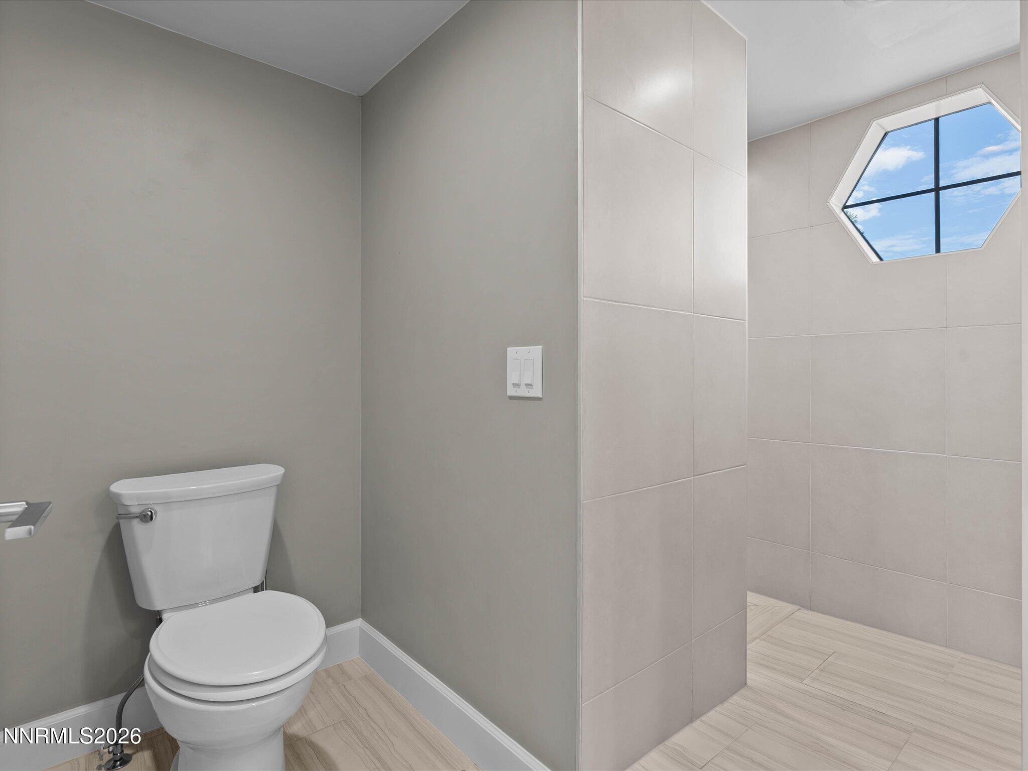 2240 S Arlington Avenue Property Photo 42