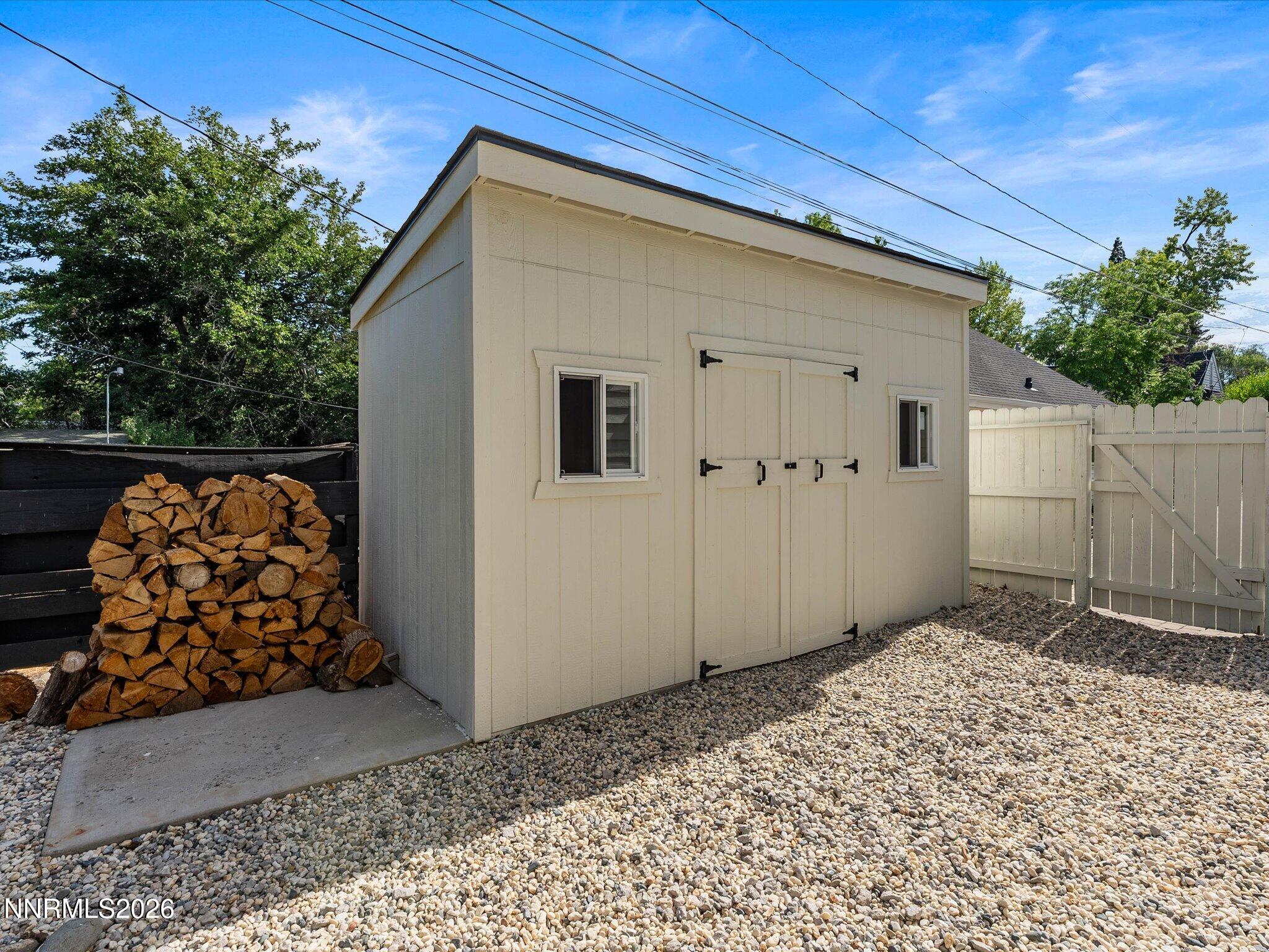 2240 S Arlington Avenue Property Photo 58