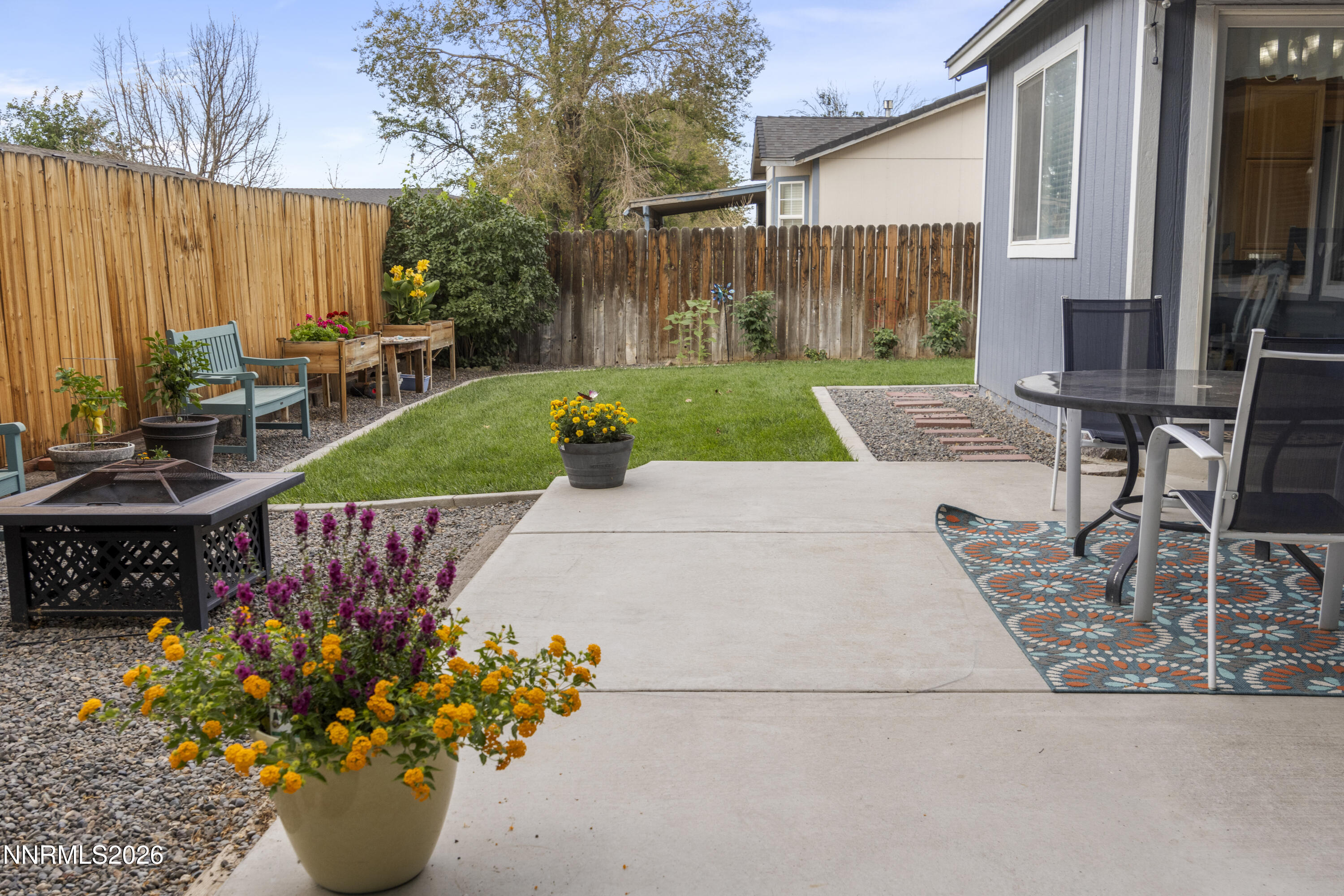 472 Nader Way Property Photo 9