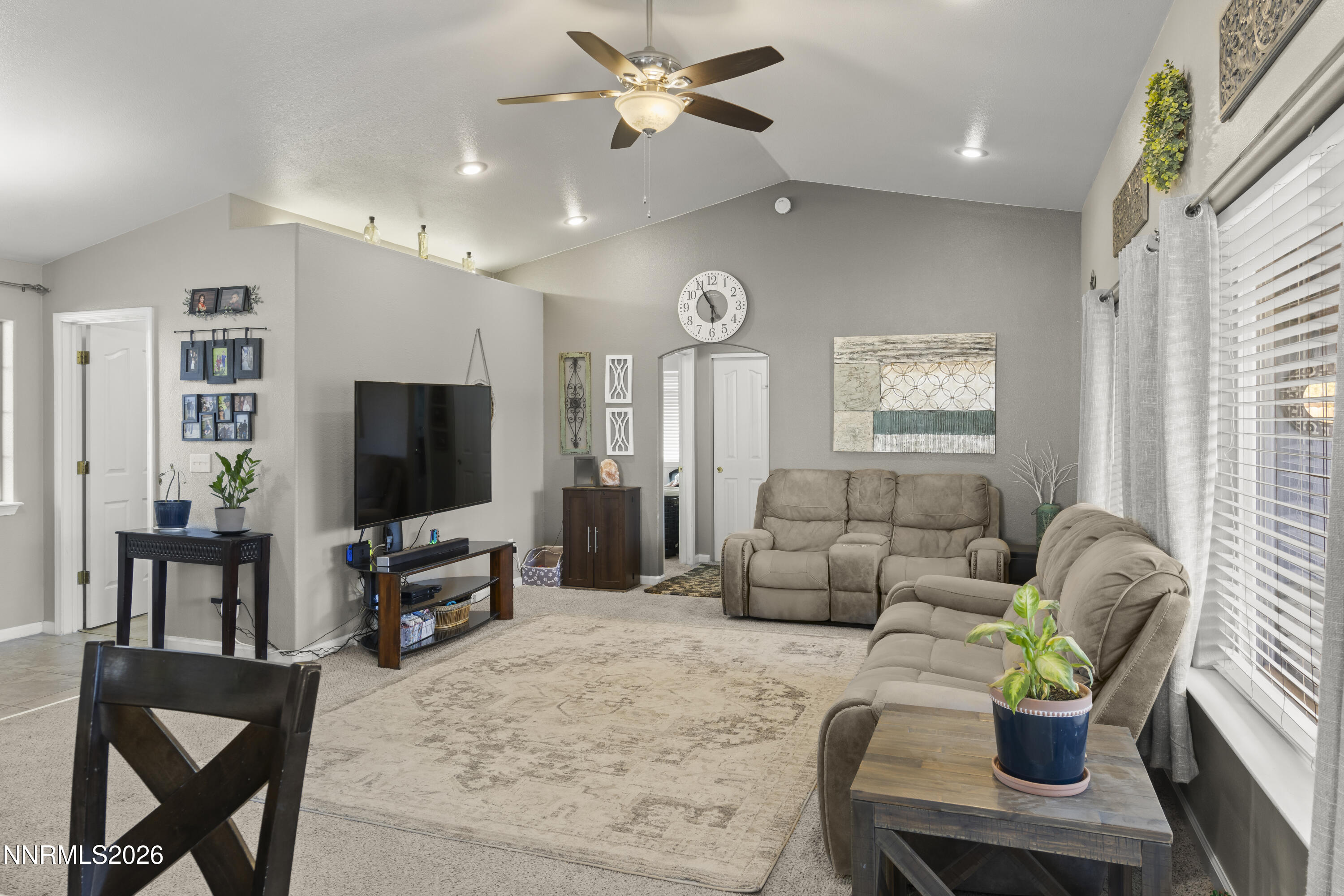 472 Nader Way Property Photo 15