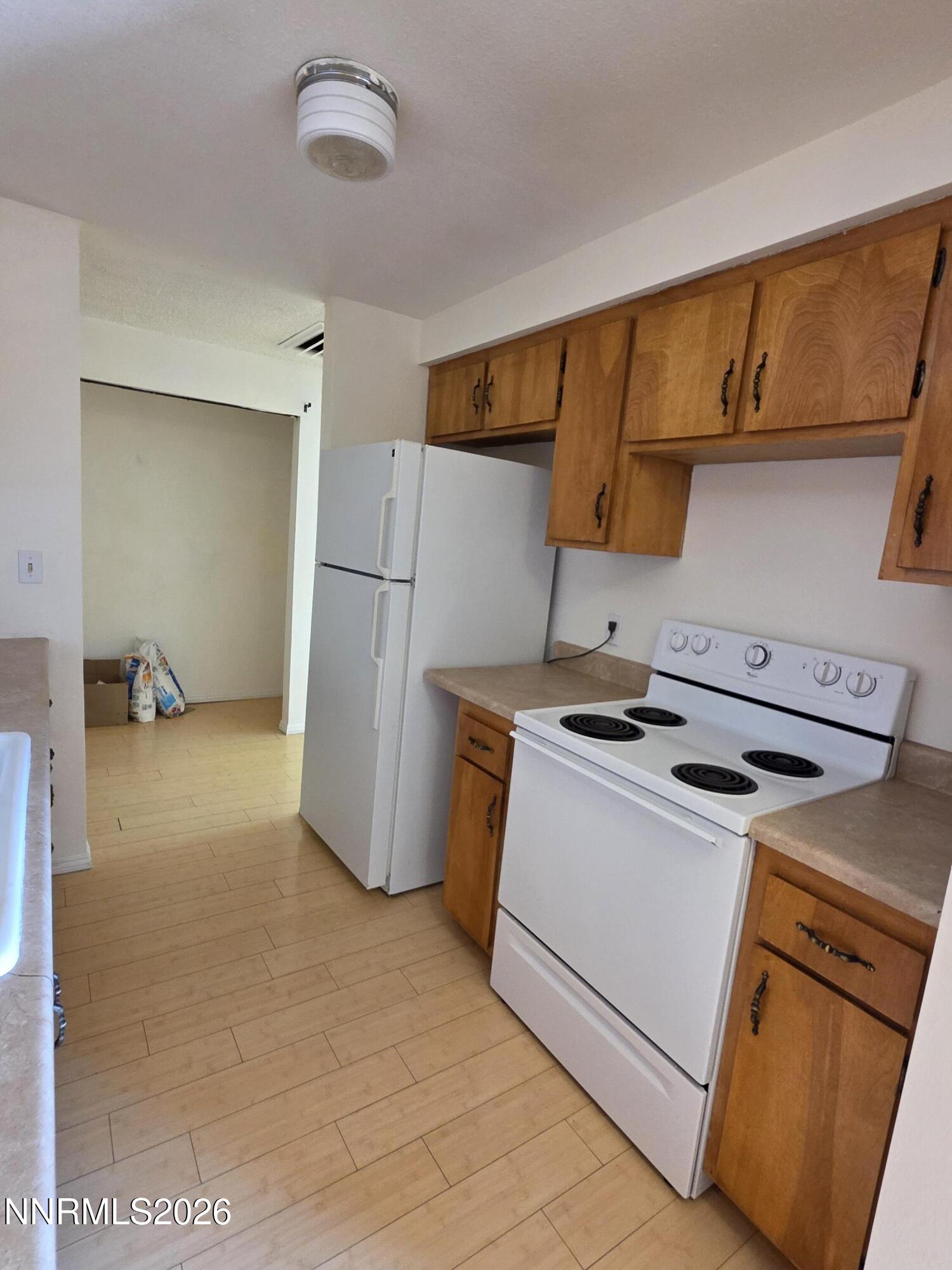 140 Aurora Street Property Photo 37