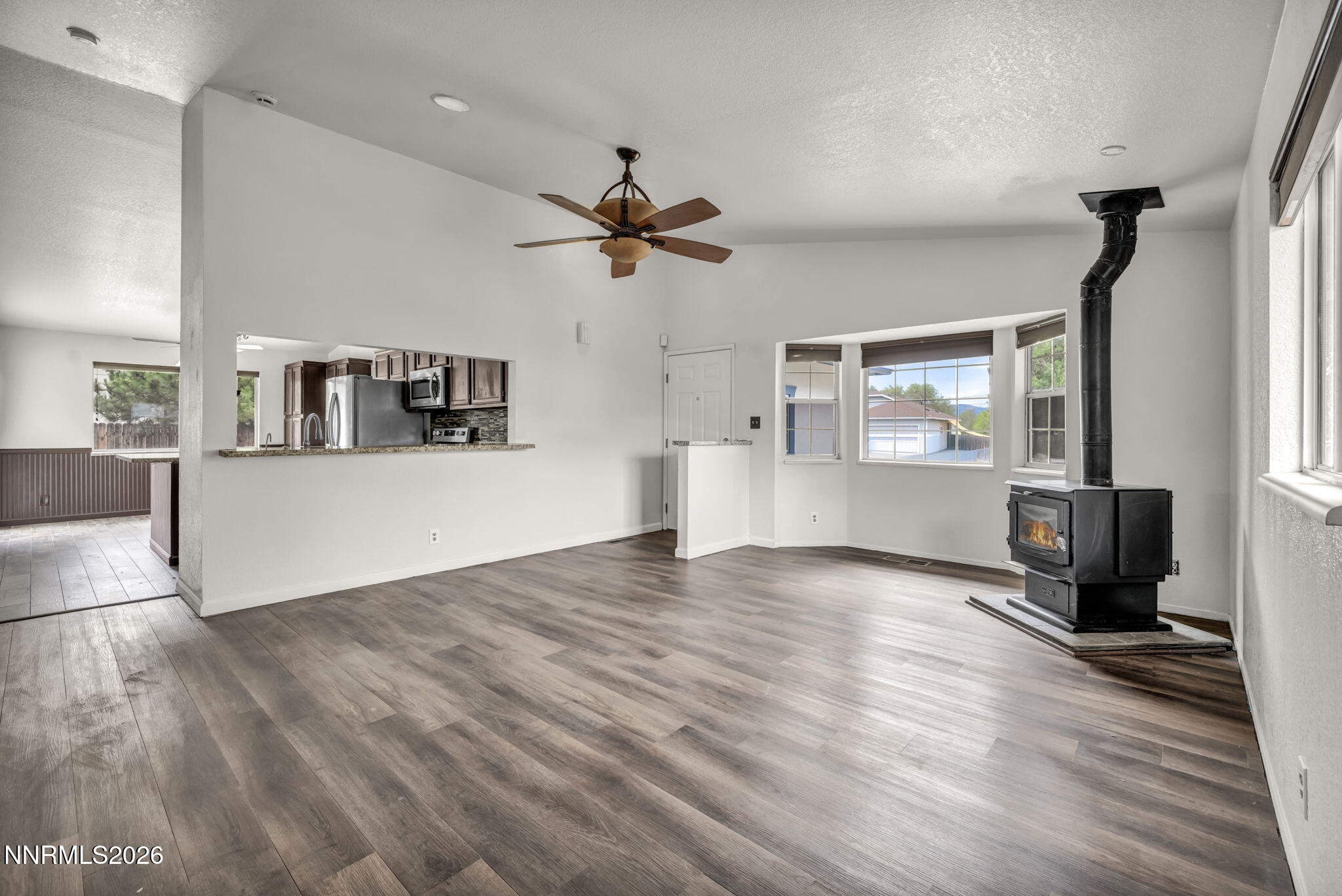 17575 Parrot Drive Property Photo 12