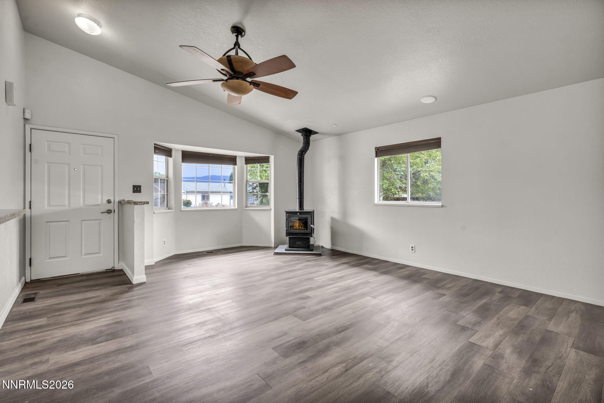 17575 Parrot Drive Property Photo 13