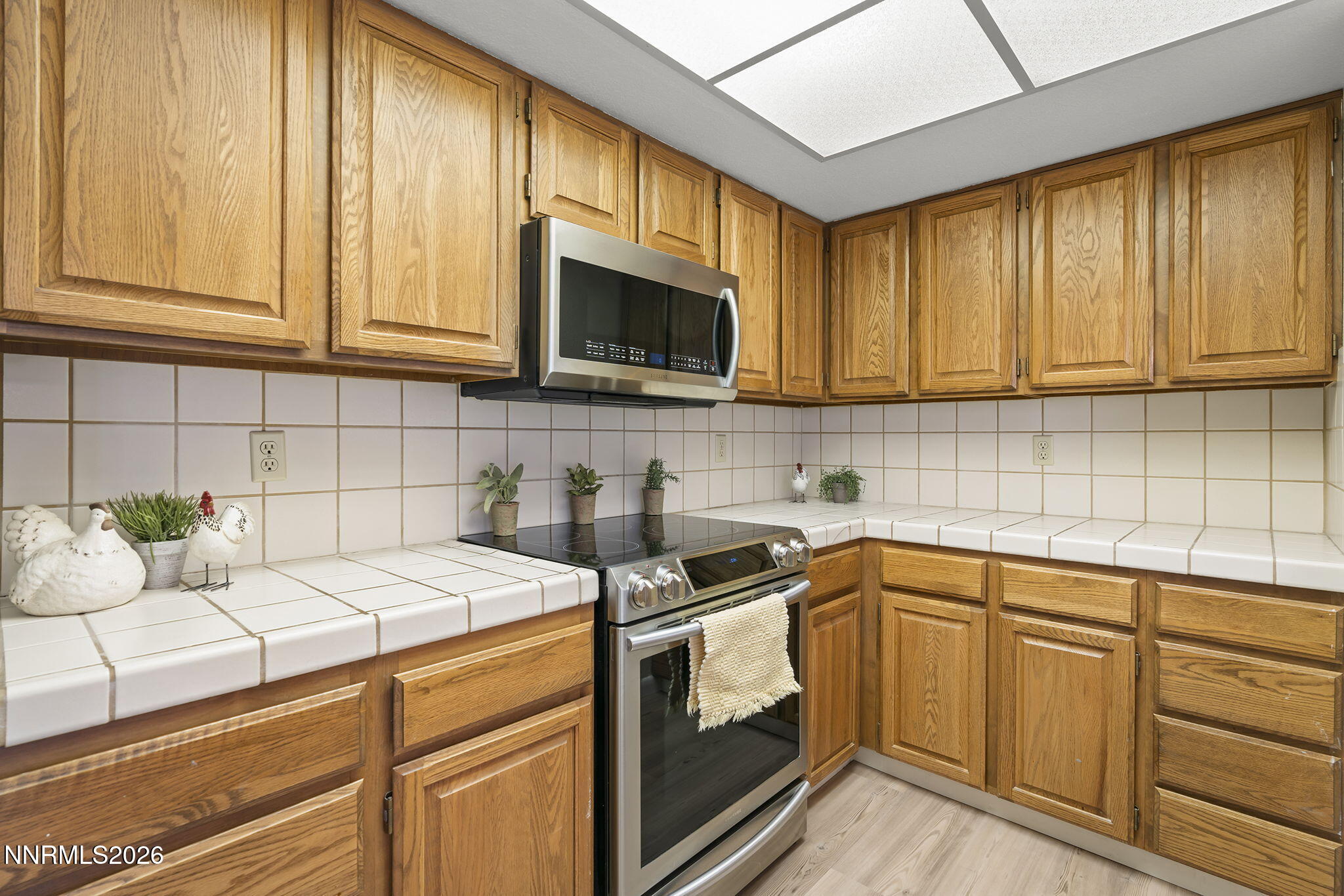 3095 Lakeside Drive 213 Property Photo 10