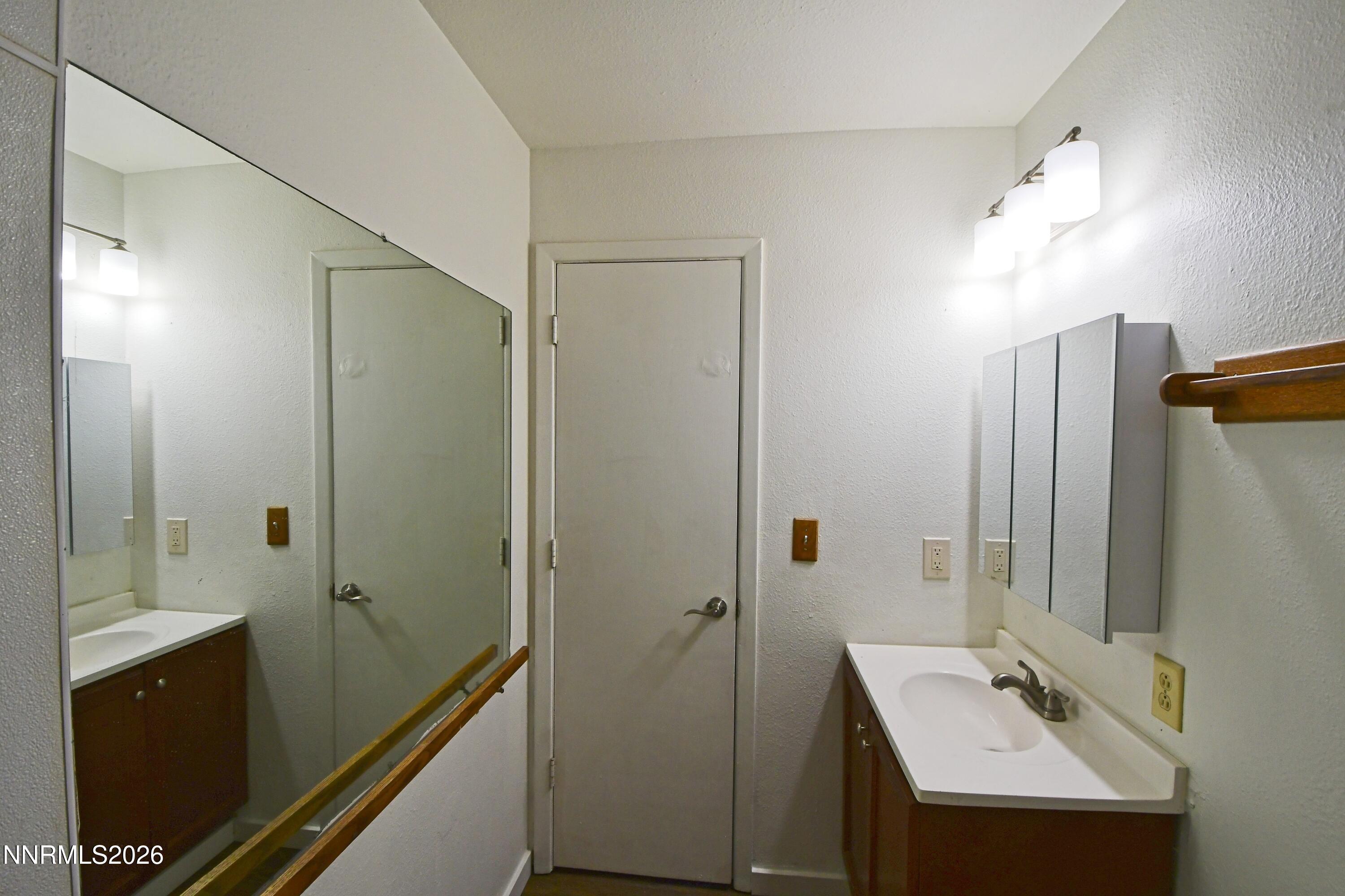 1600 E Long Street 11 Property Photo 11