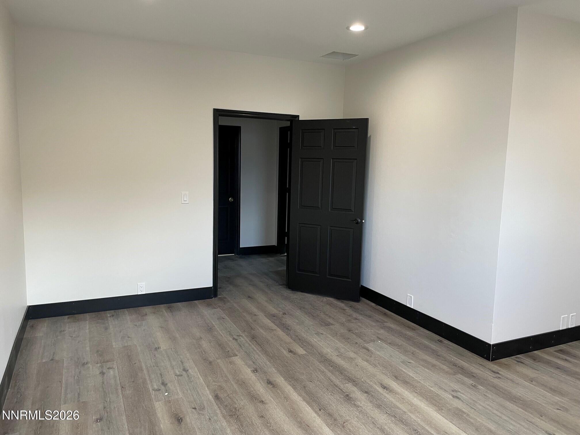 1644 N Highway 395 2f Property Photo 4
