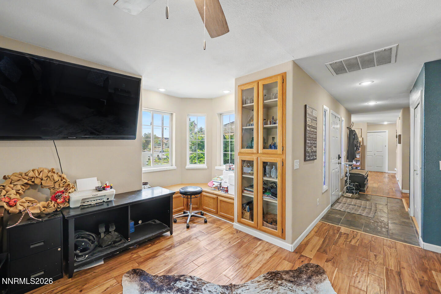 887 Ronald Way Property Photo 16