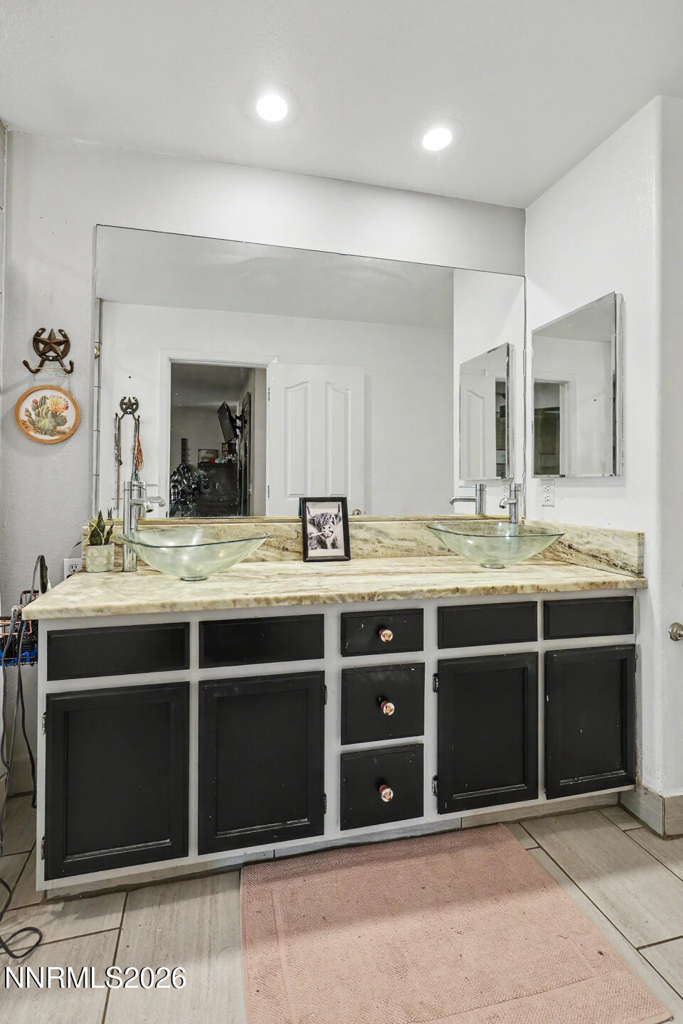 887 Ronald Way Property Photo 24