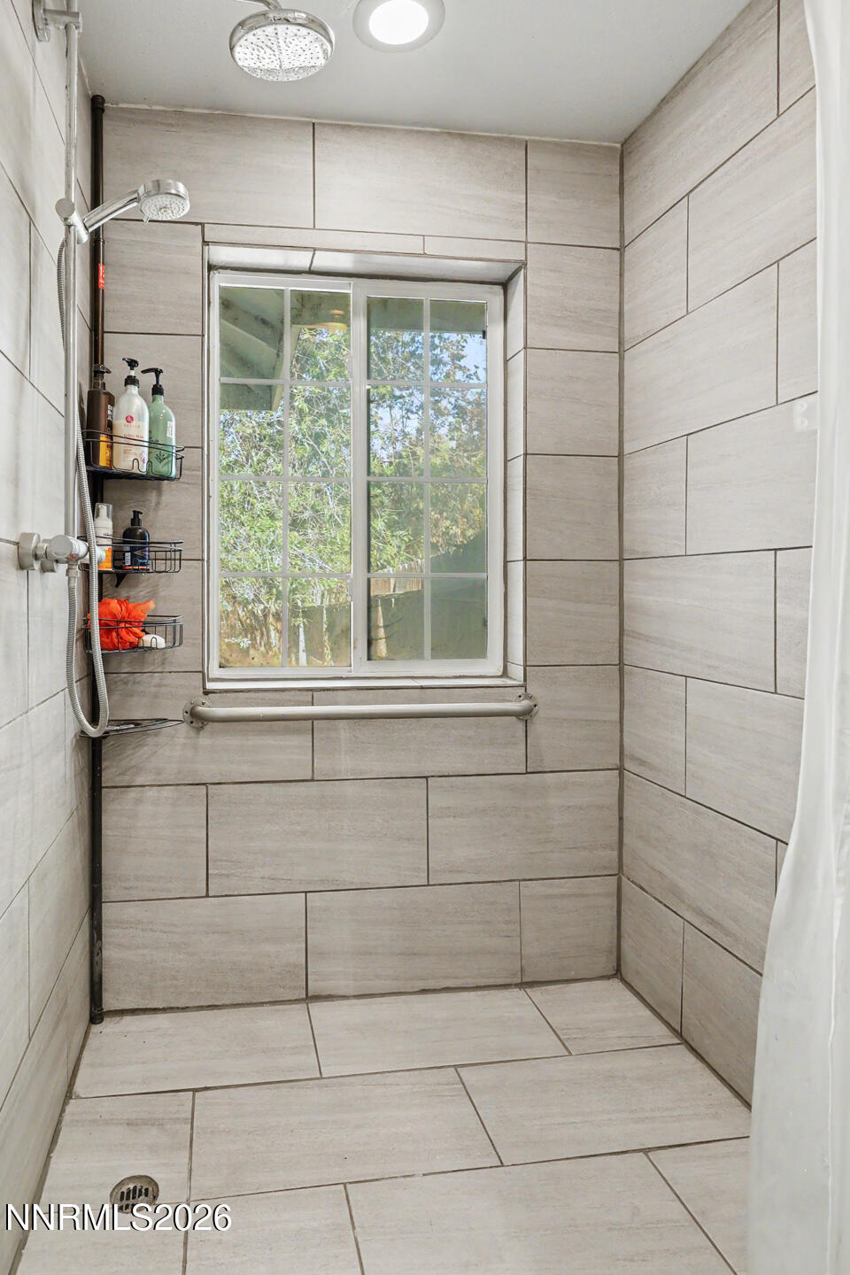 887 Ronald Way Property Photo 25