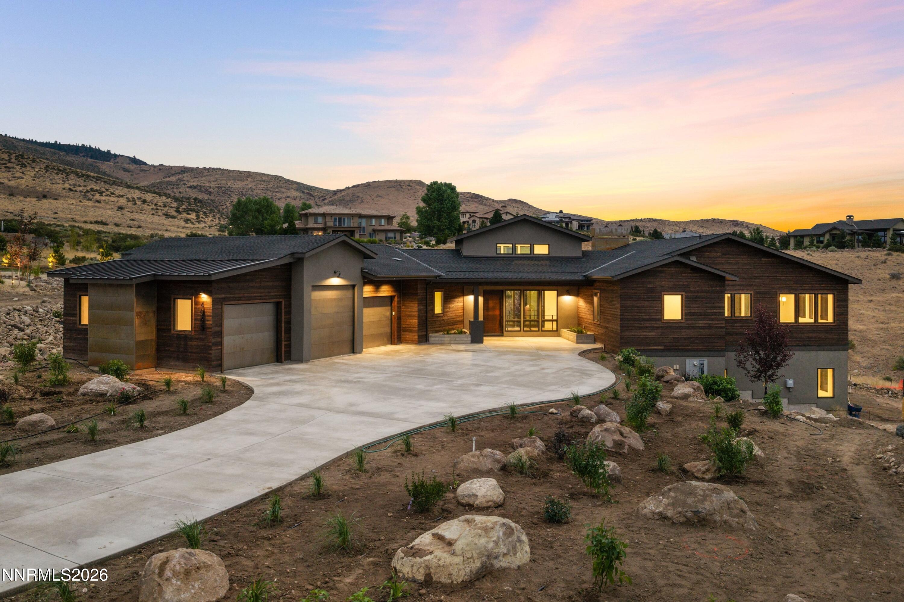 4065 Gray Fox Court Property Photo 2