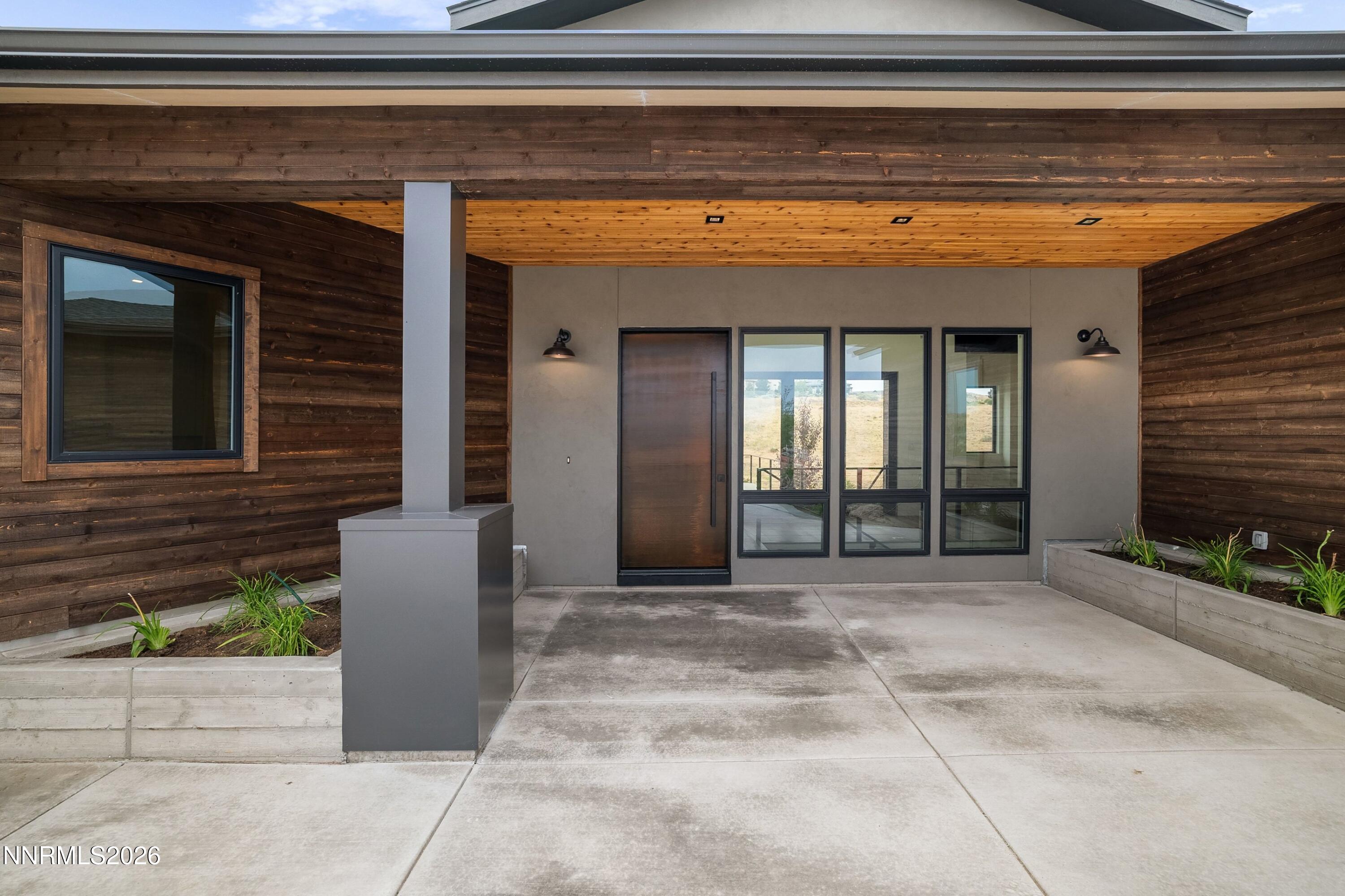 4065 Gray Fox Court Property Photo 3