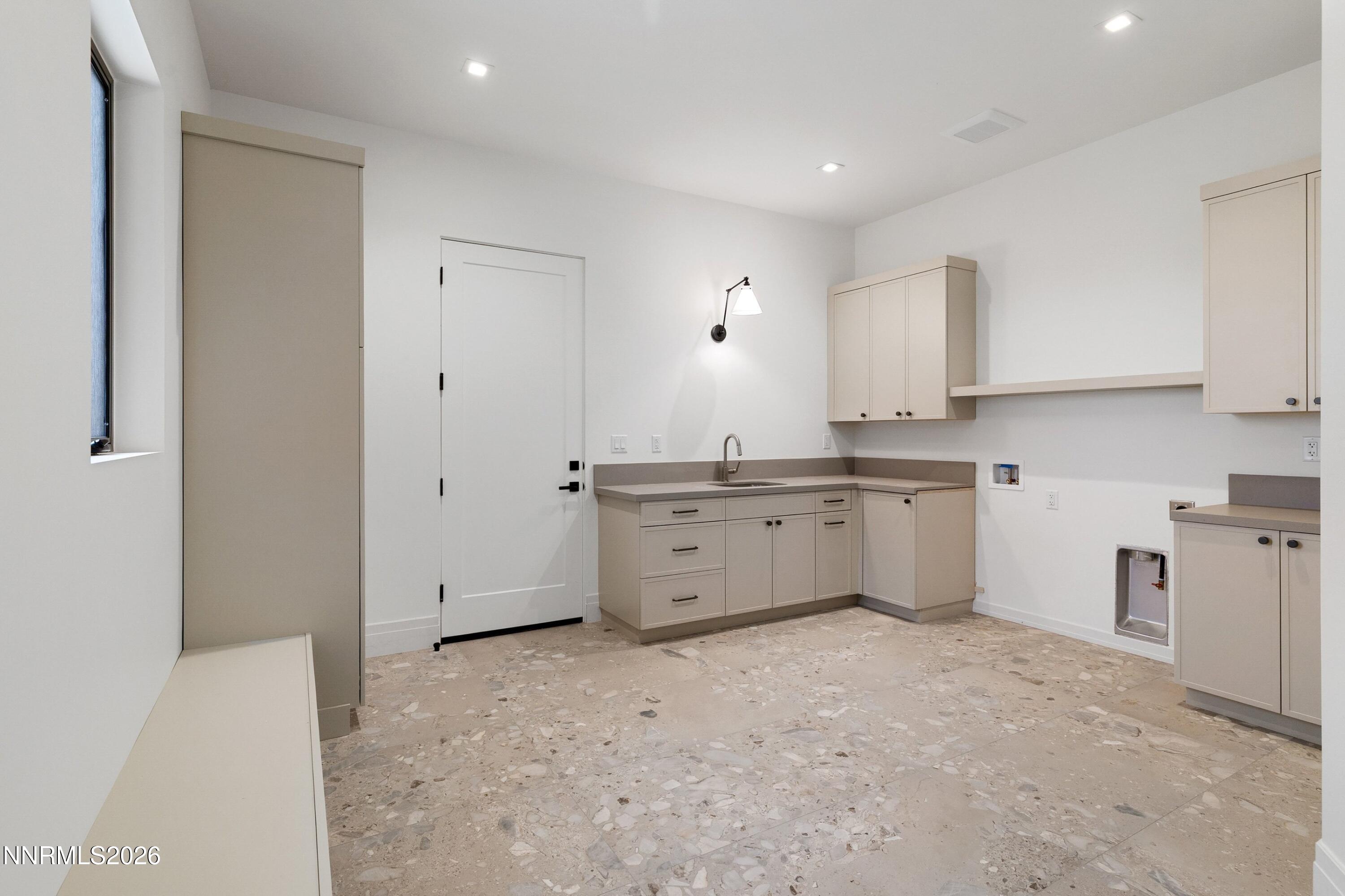 4065 Gray Fox Court Property Photo 44