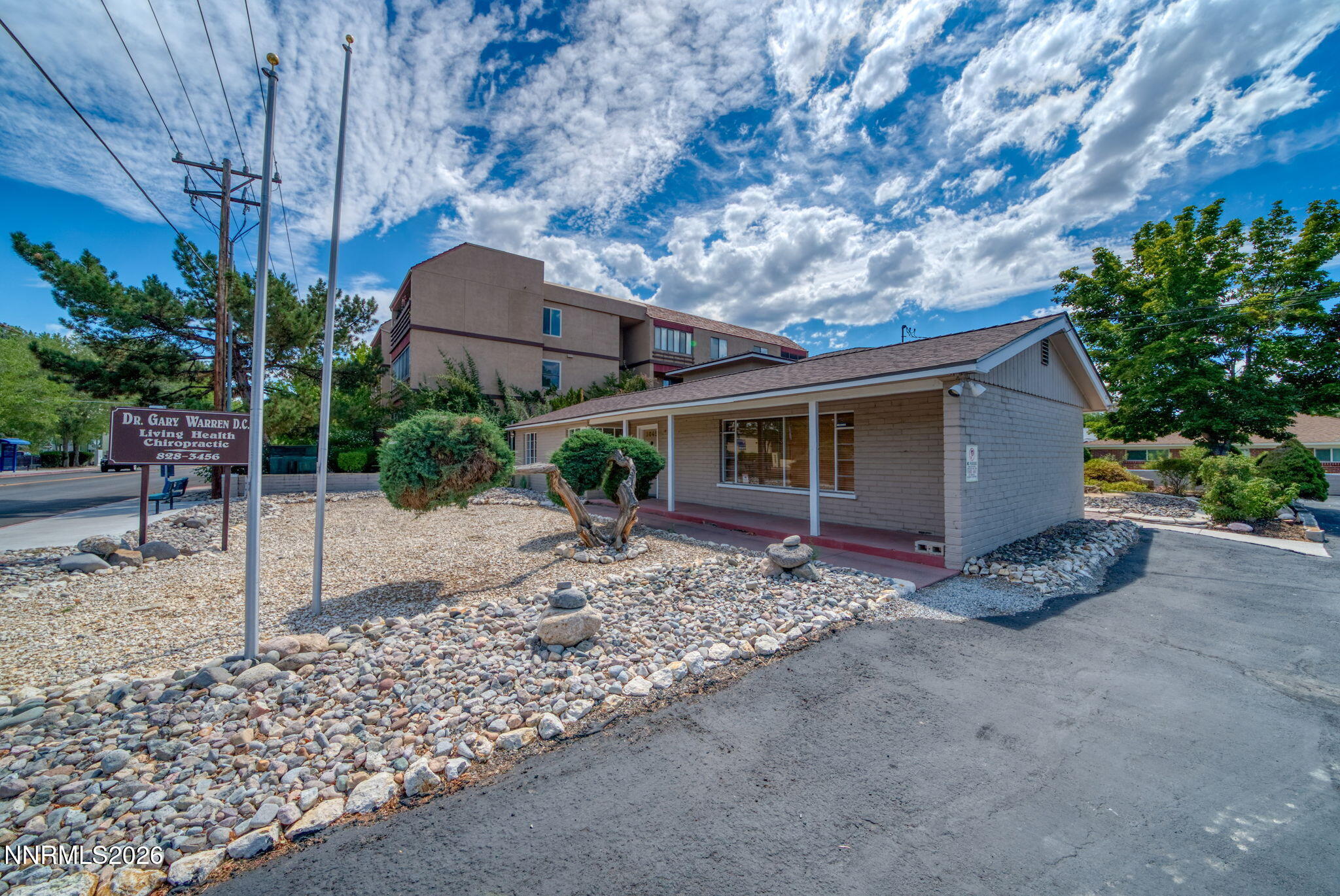 3045 Lakeside Drive Property Photo 1