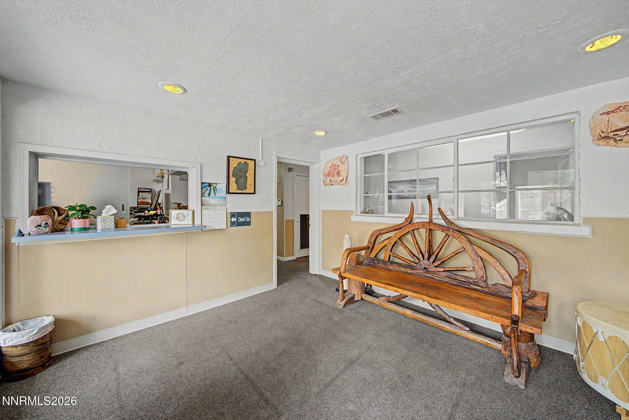 3045 Lakeside Drive Property Photo 16