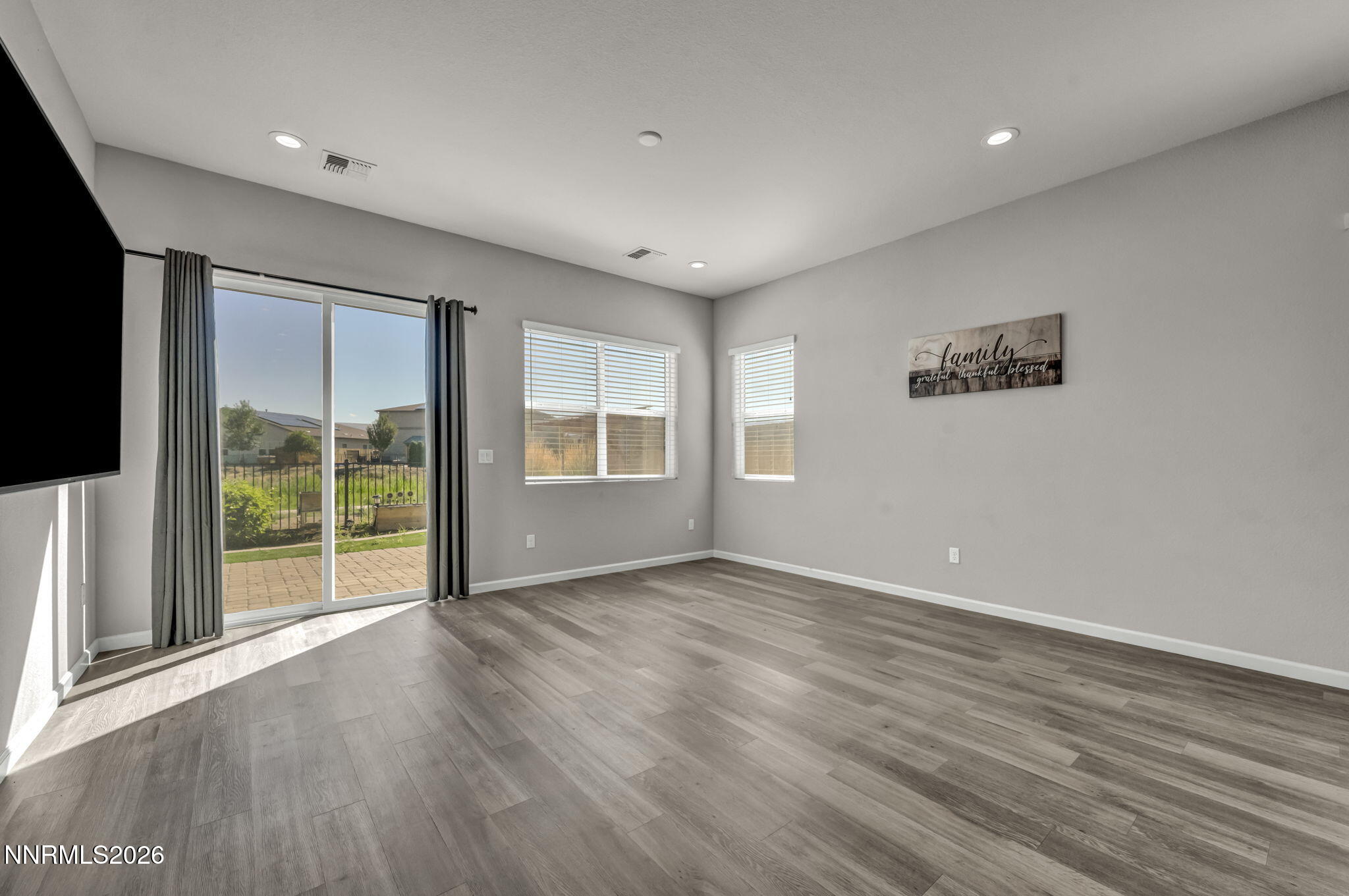 7854 Hoback Drive Property Photo 12