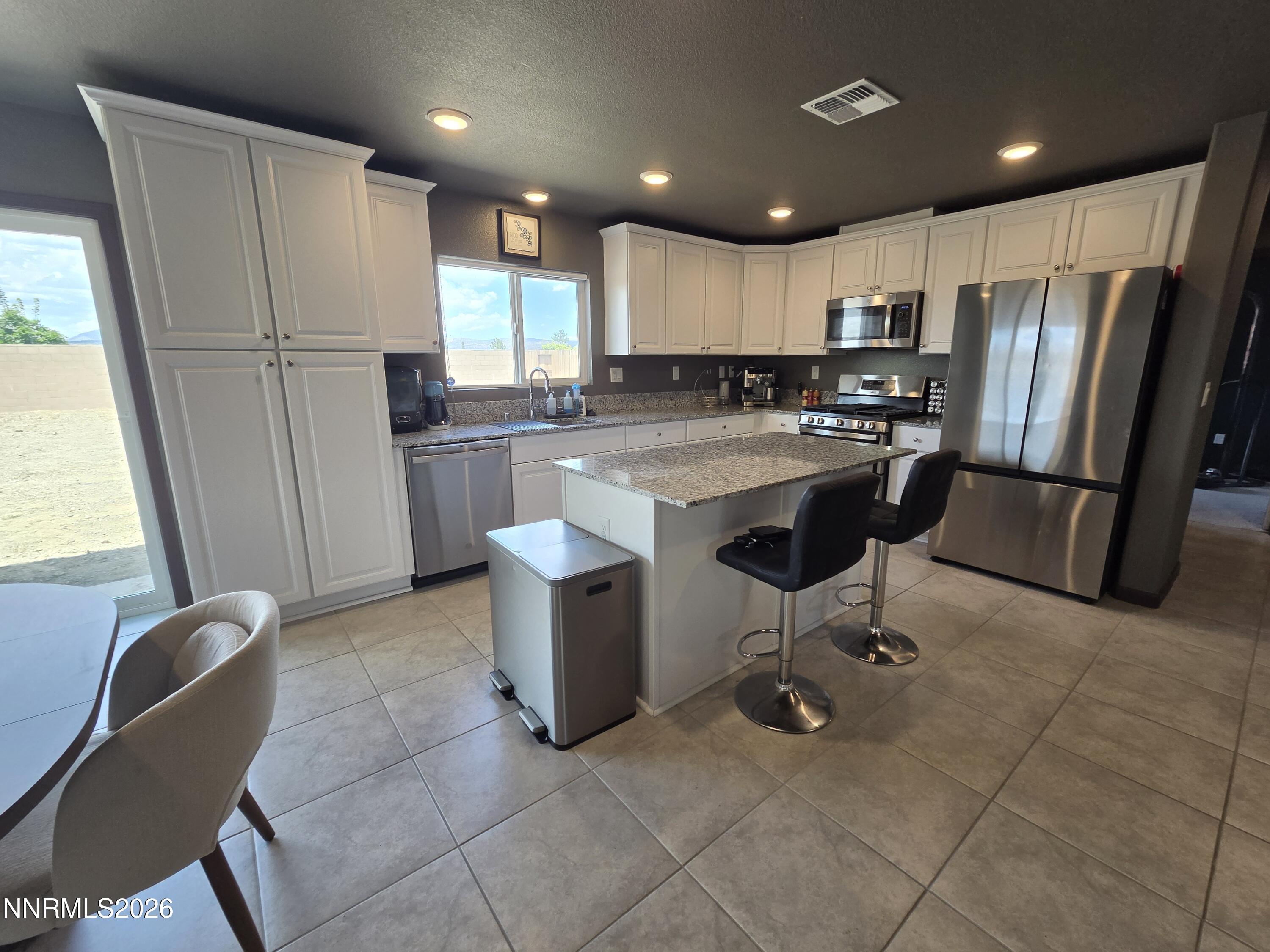 9025 Antelope Pass Drive Property Photo 7